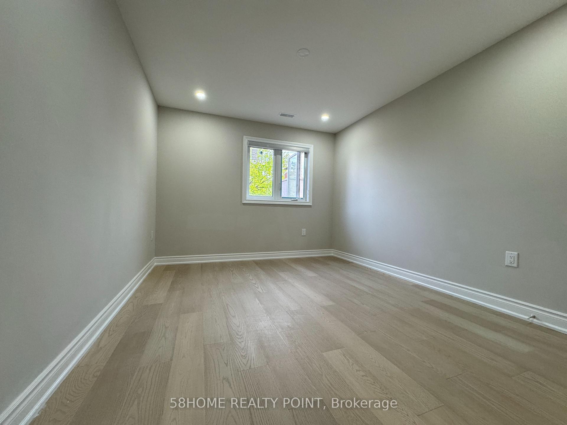 Photo 15 of Unit 3, 374 O'connor Drive, Toronto, East York — HOMEH