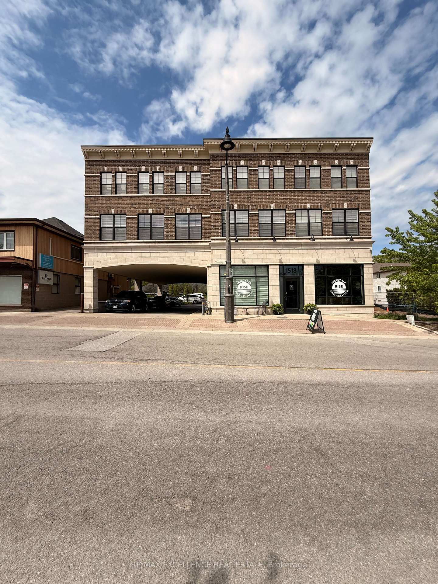 Photo of Unit 102, 1518 Pelham Street