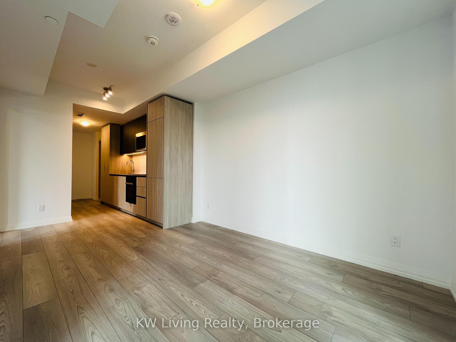 Photo 3 of Unit 1822, 400 King Street W, Toronto, Waterfront Communities — HOMEH