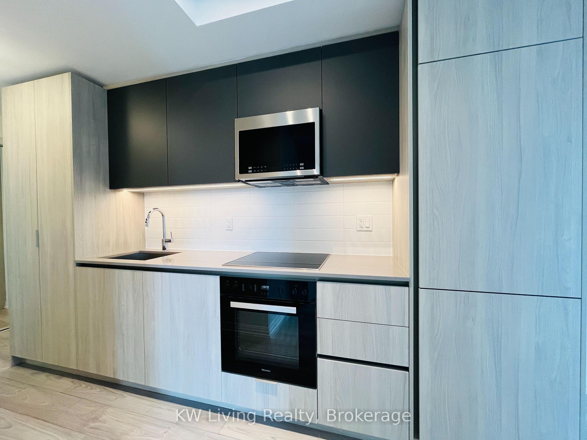 Photo 4 of Unit 1822, 400 King Street W, Toronto, Waterfront Communities — HOMEH