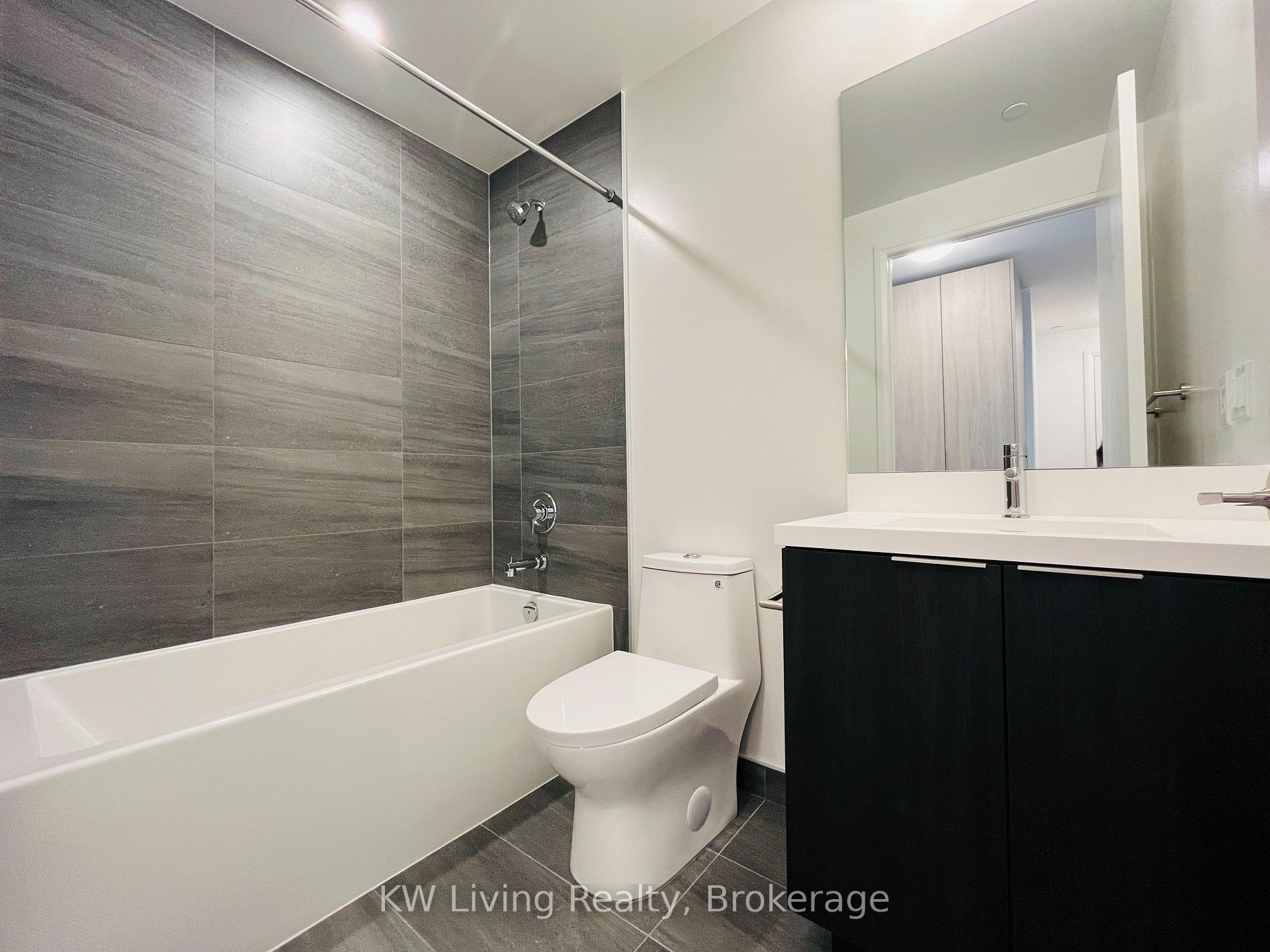 Photo 9 of Unit 1822, 400 King Street W, Toronto, Waterfront Communities — HOMEH