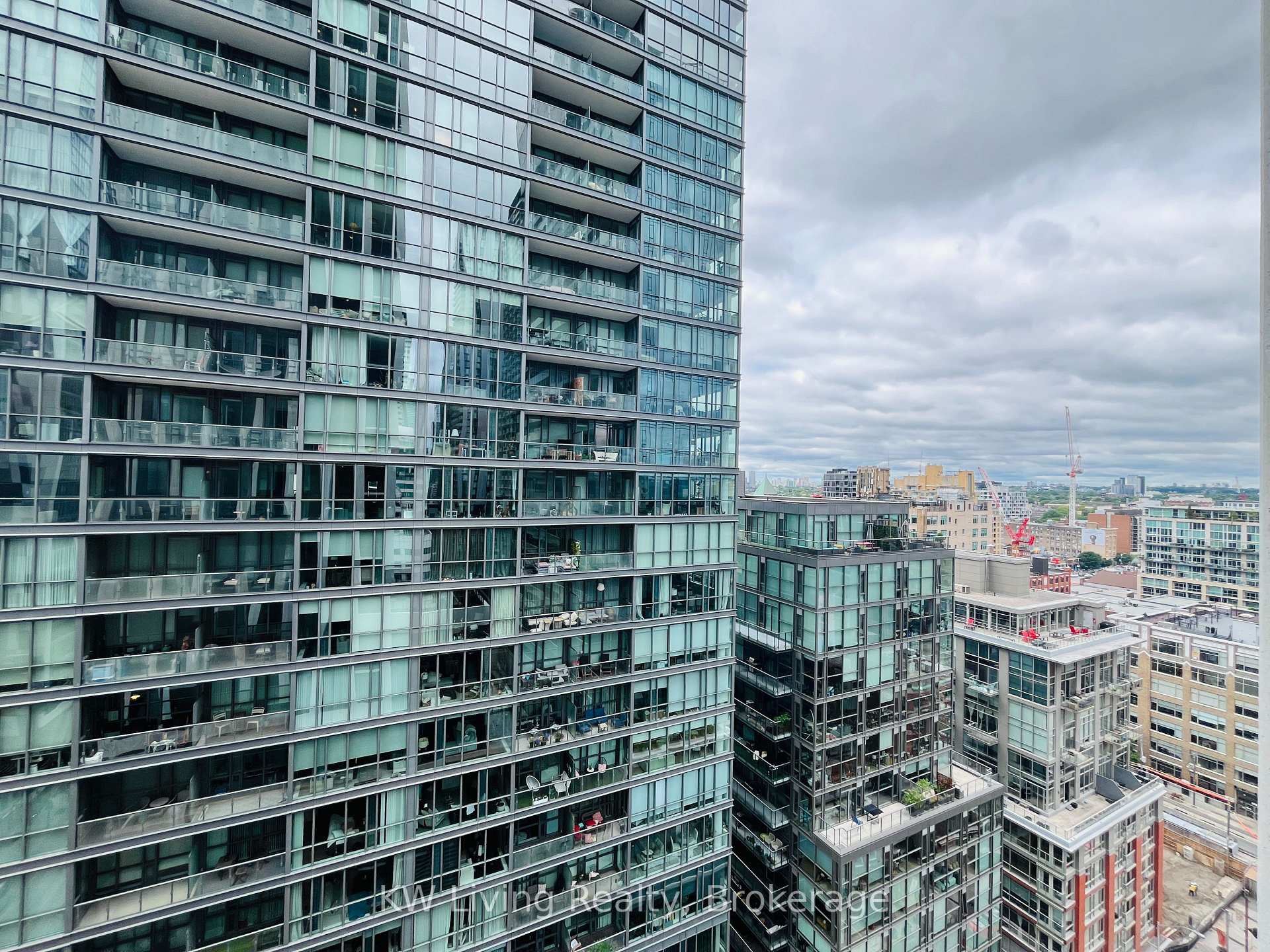 Photo 12 of Unit 1822, 400 King Street W, Toronto, Waterfront Communities — HOMEH