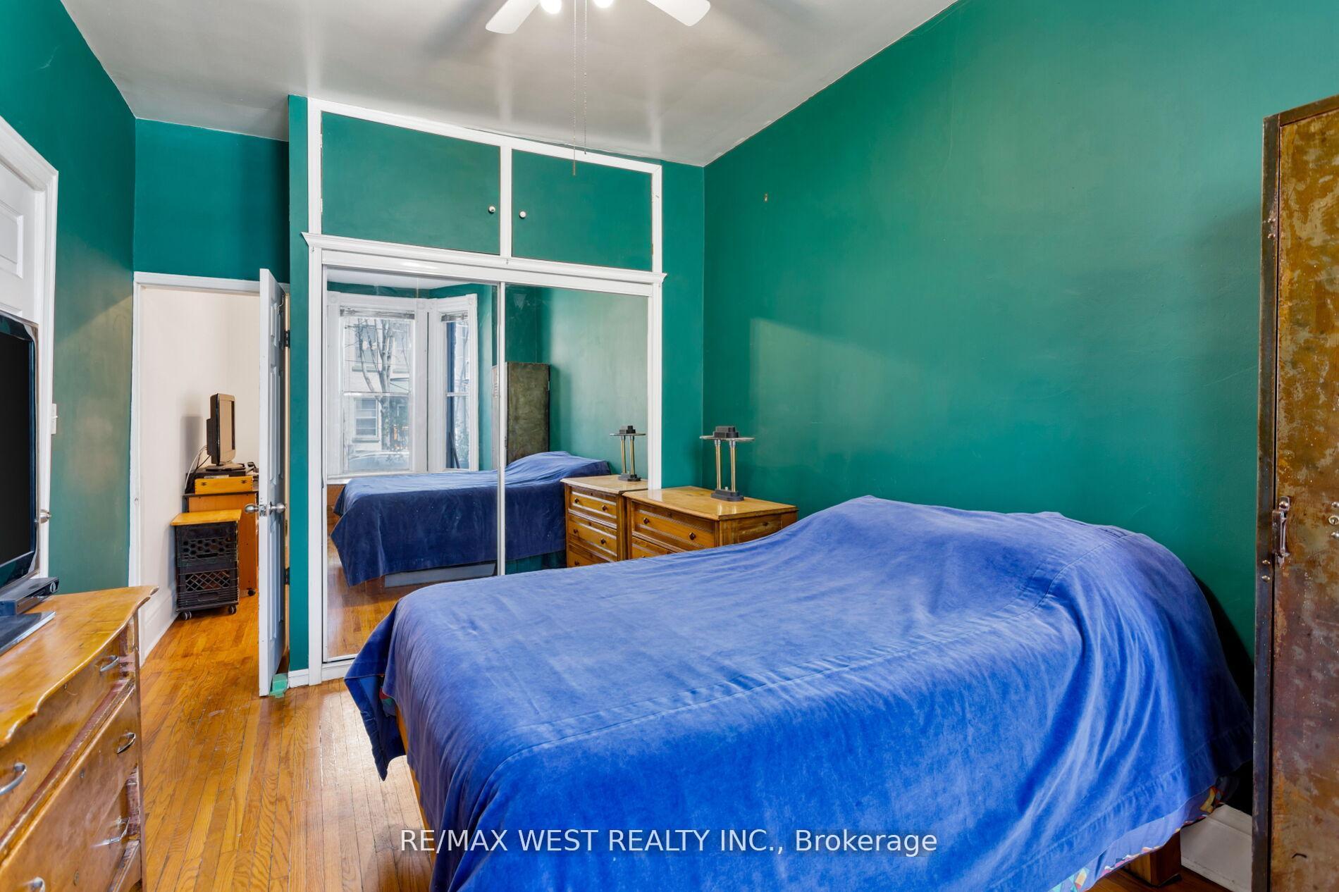 Photo 7 of 39 Noble Street, Toronto, Roncesvalles — HOMEH