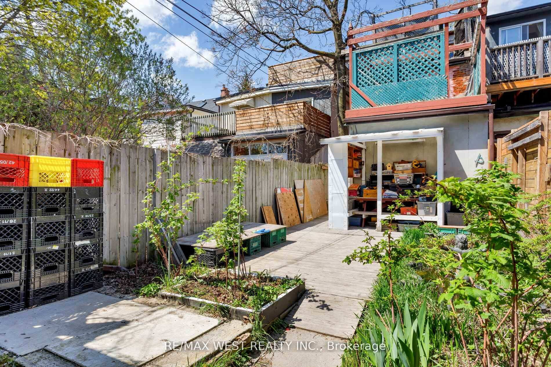 Photo 18 of 39 Noble Street, Toronto, Roncesvalles — HOMEH