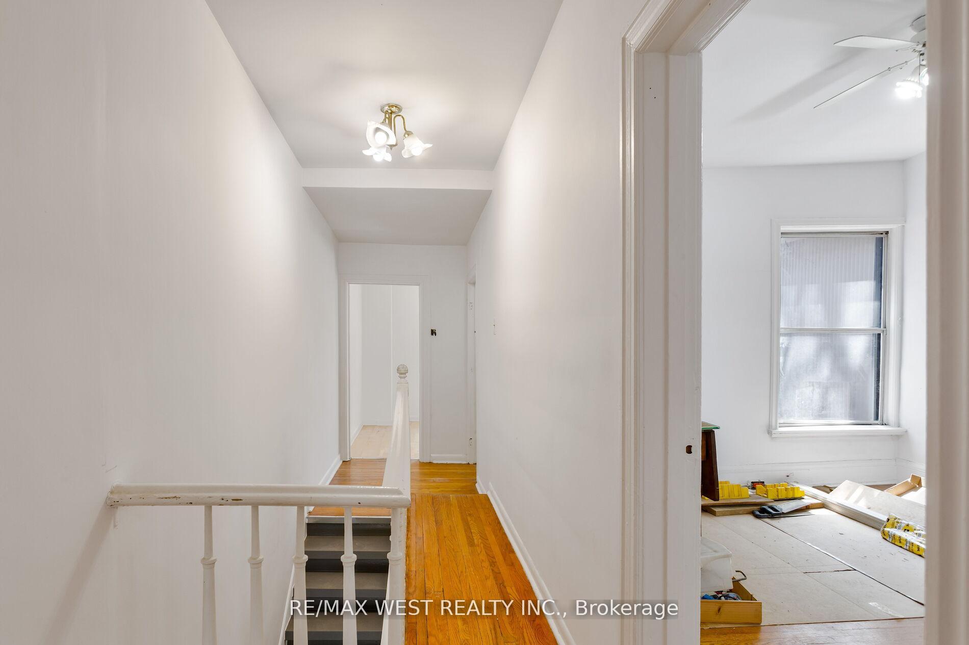 Photo 22 of 39 Noble Street, Toronto, Roncesvalles — HOMEH
