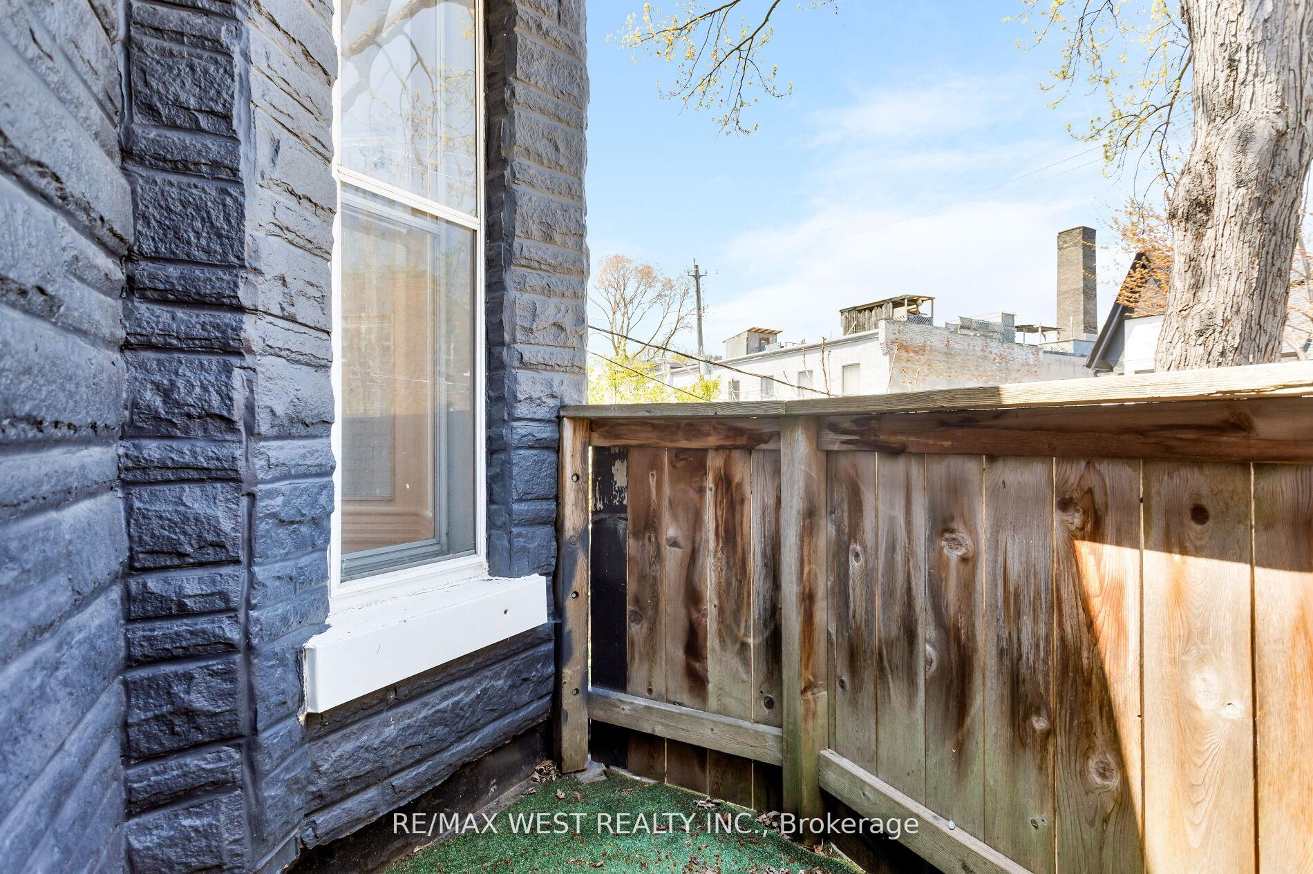 Photo 42 of 39 Noble Street, Toronto, Roncesvalles — HOMEH