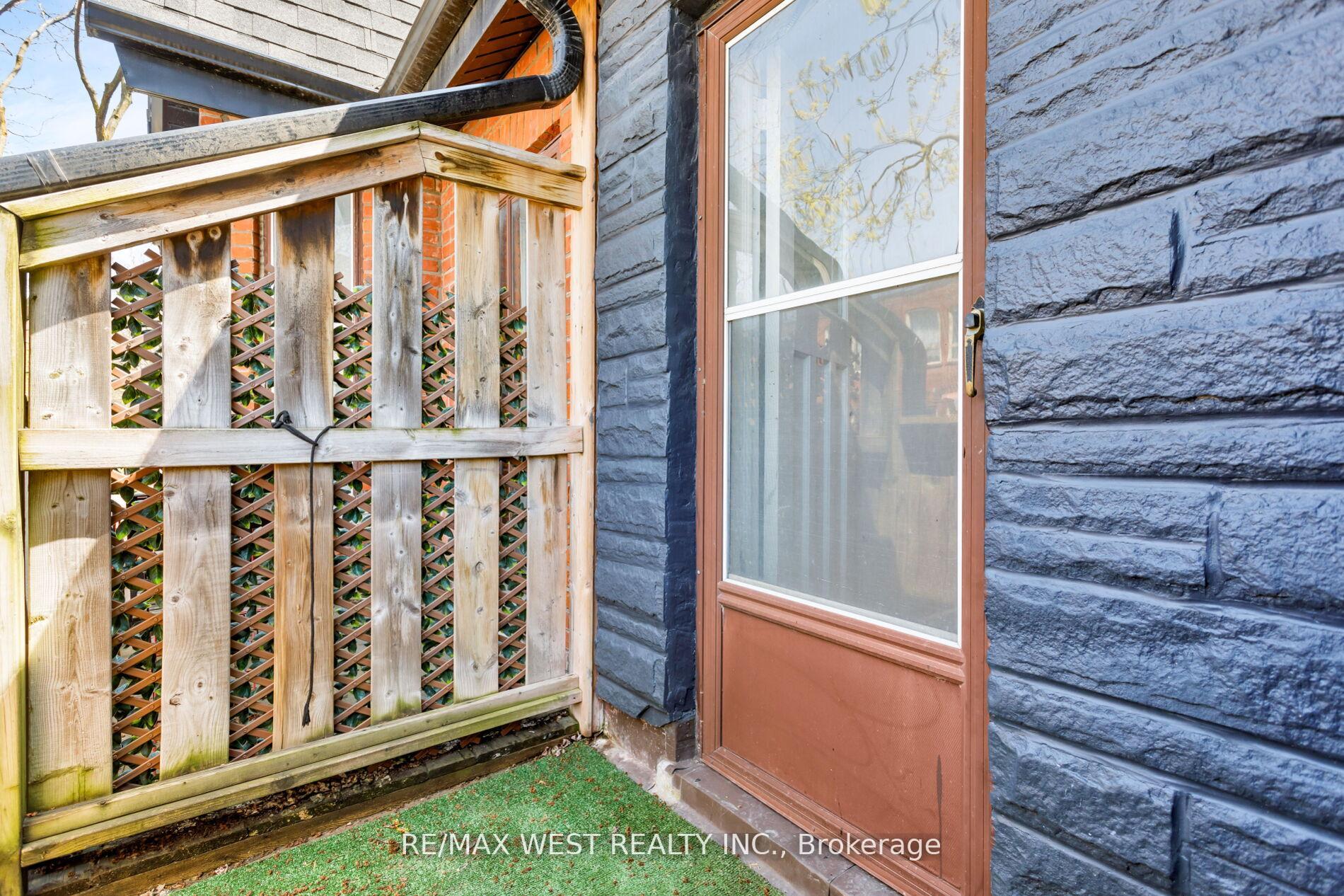 Photo 43 of 39 Noble Street, Toronto, Roncesvalles — HOMEH