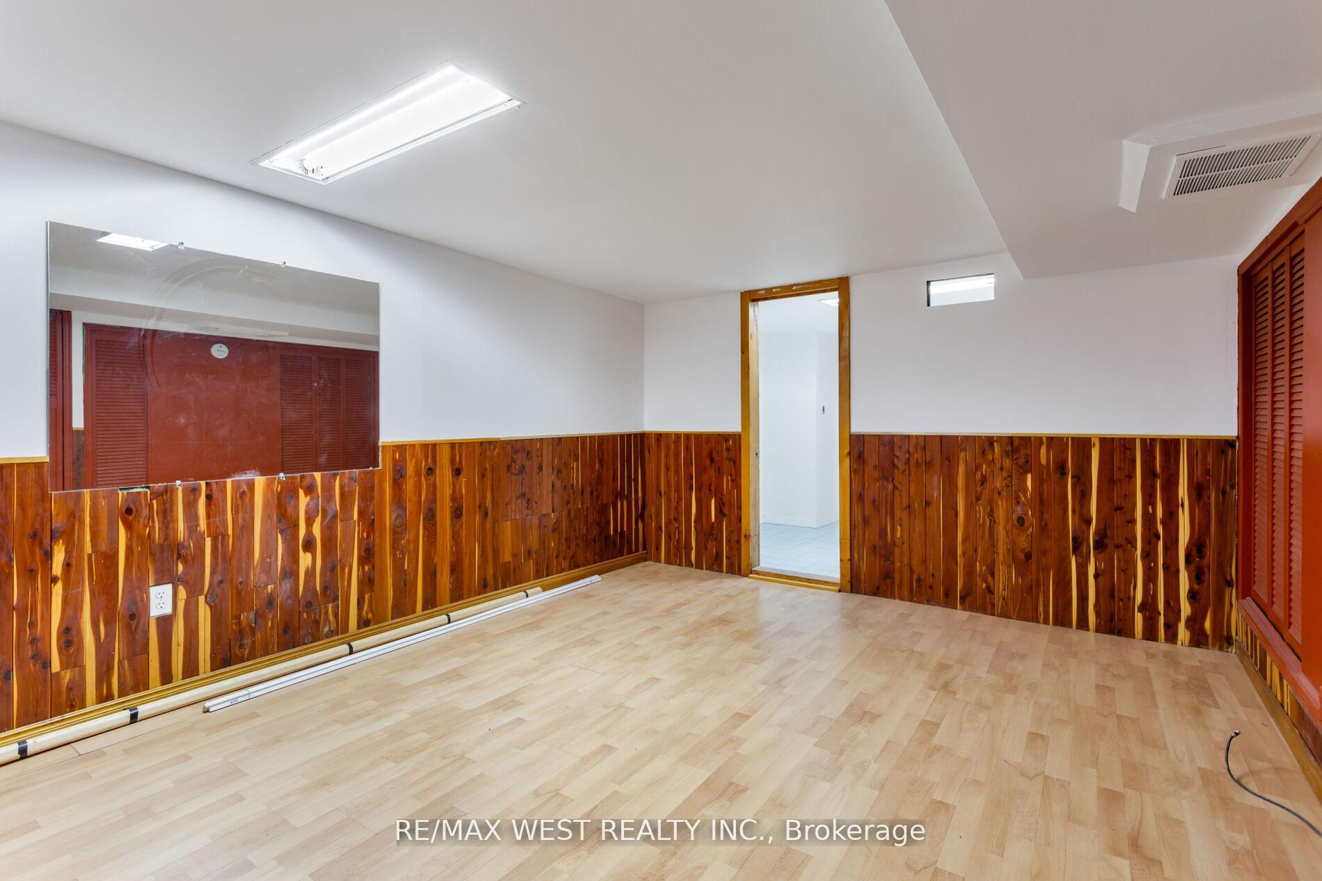 Photo 45 of 39 Noble Street, Toronto, Roncesvalles — HOMEH