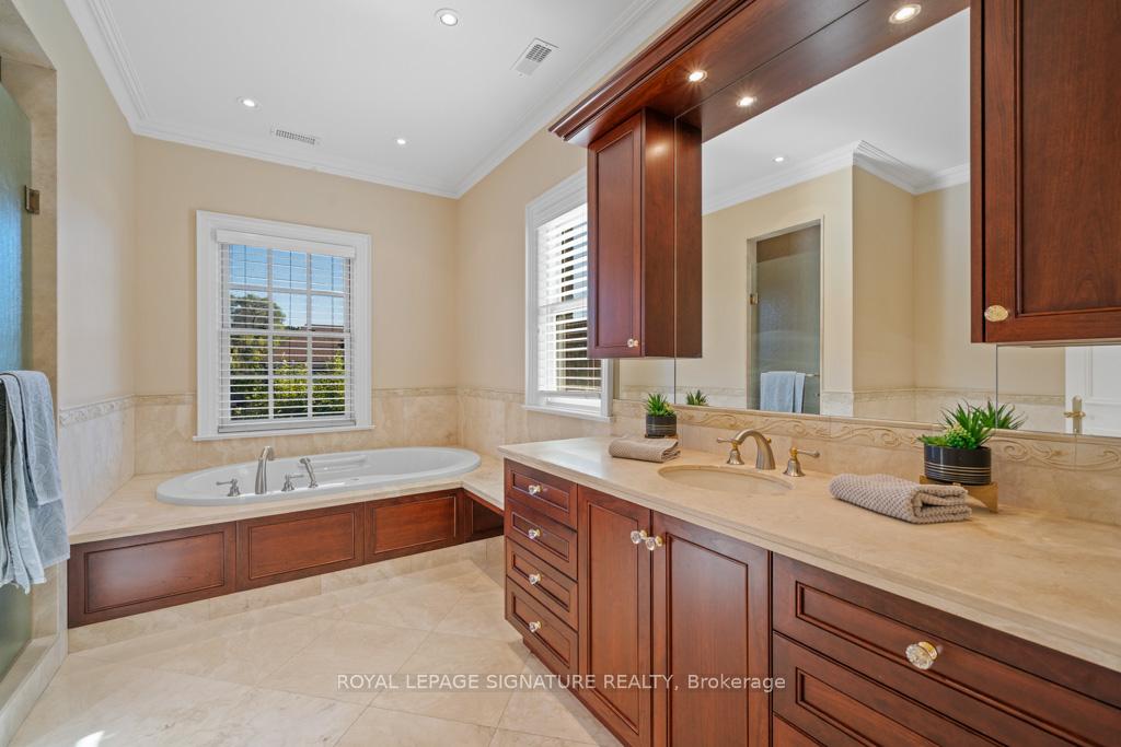 Photo 15 of 428 Glengrove Avenue, Toronto, Bedford Park-Nortown — HOMEH