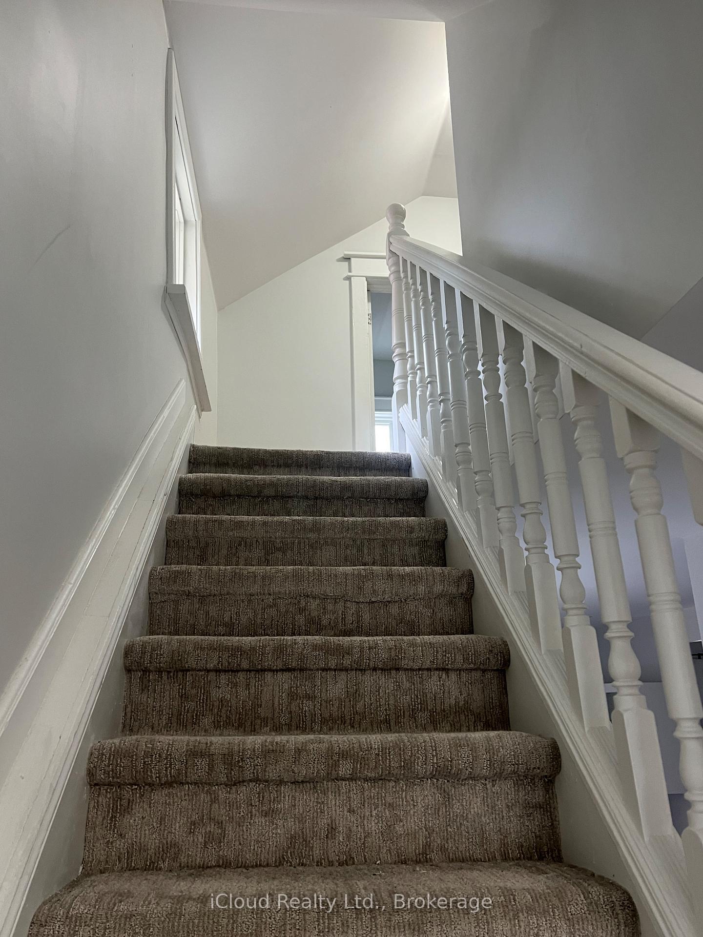 Photo 9 of 71 Osprey Street S, Southgate — HOMEH