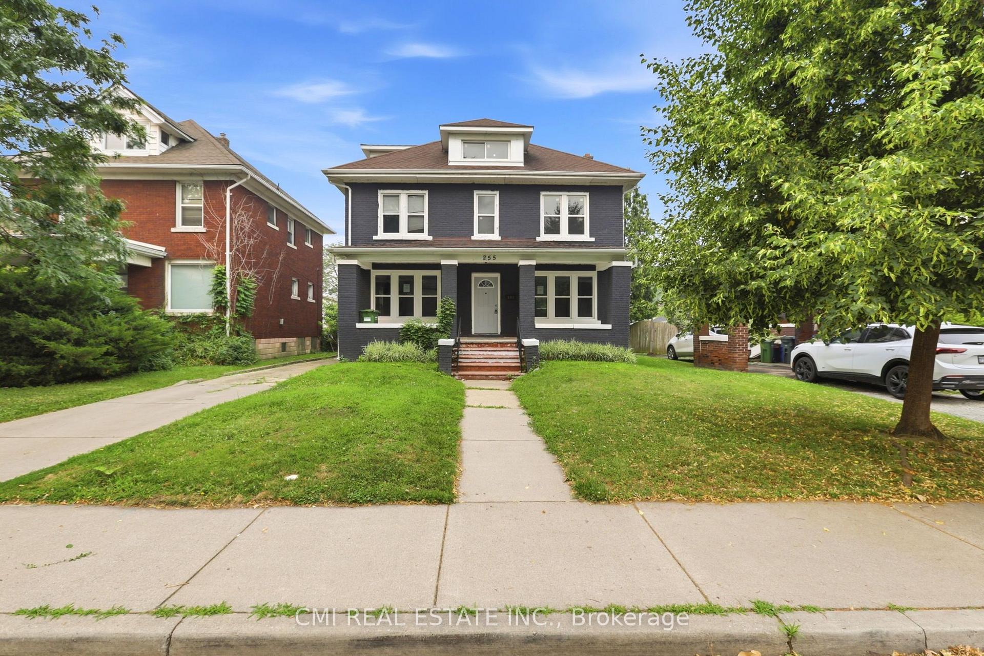 Photo 2 of 255 Hall Avenue, Windsor, Walkerville — HOMEH