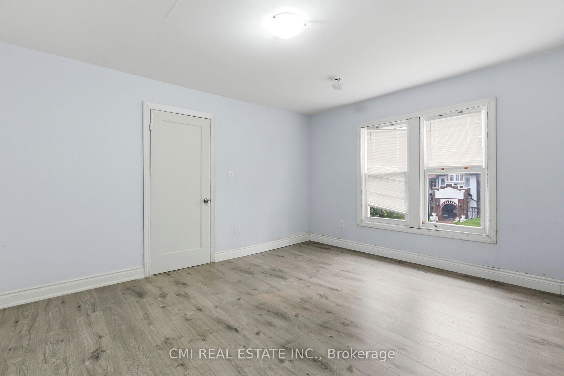 Photo 29 of 255 Hall Avenue, Windsor, Walkerville — HOMEH