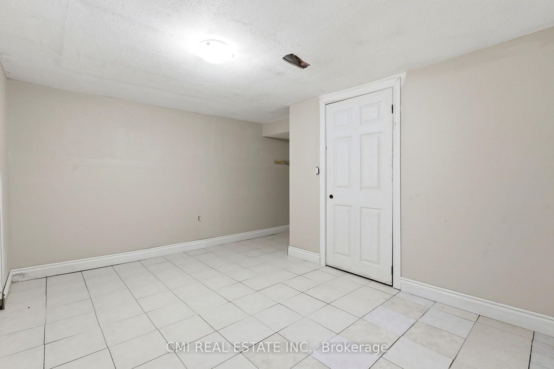 Photo 43 of 255 Hall Avenue, Windsor, Walkerville — HOMEH