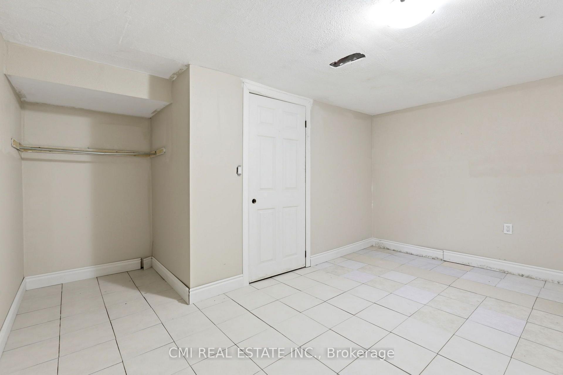 Photo 44 of 255 Hall Avenue, Windsor, Walkerville — HOMEH