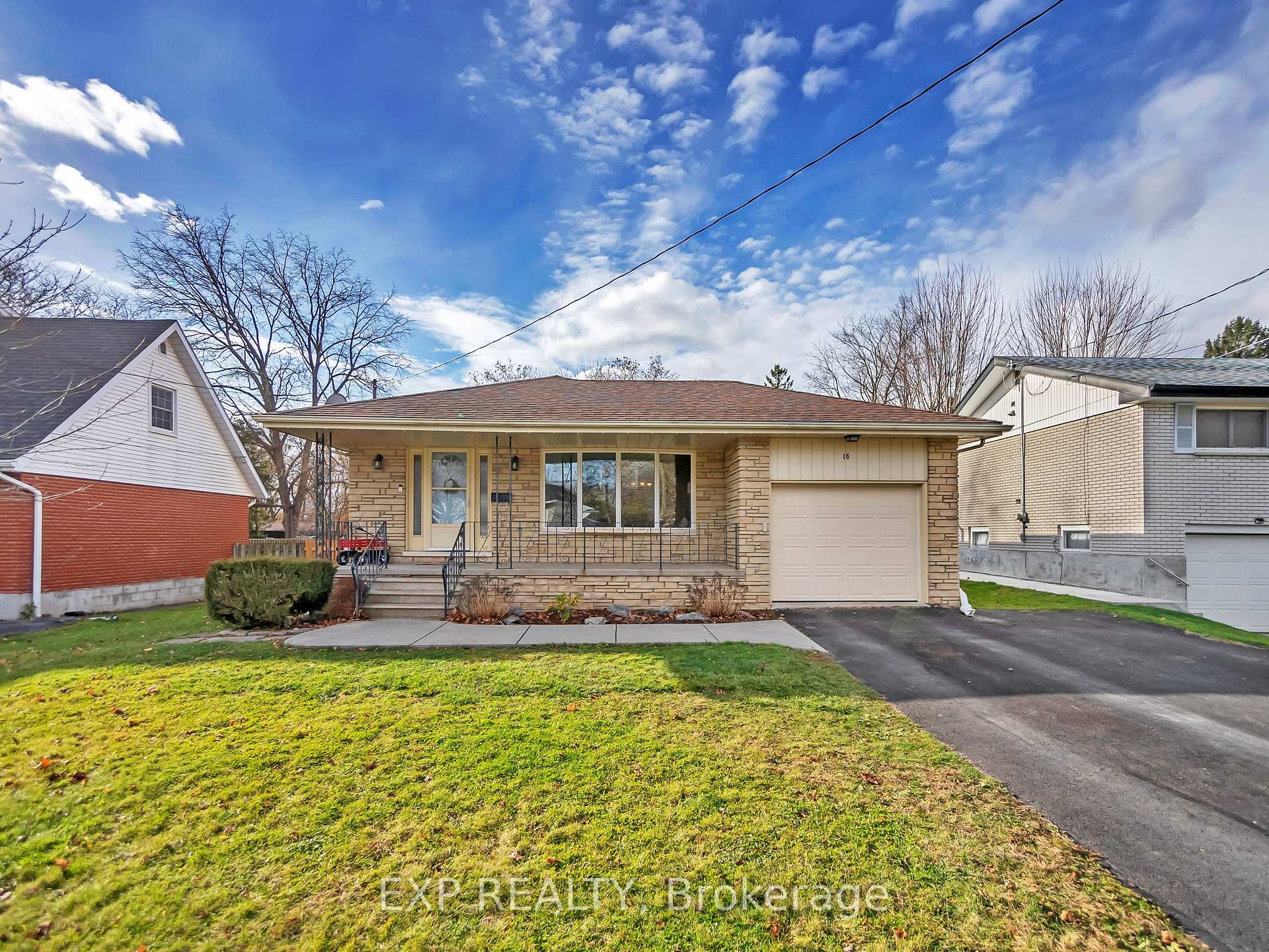 Photo 2 of 16 Applewood Drive, Belleville, Belleville Ward — HOMEH