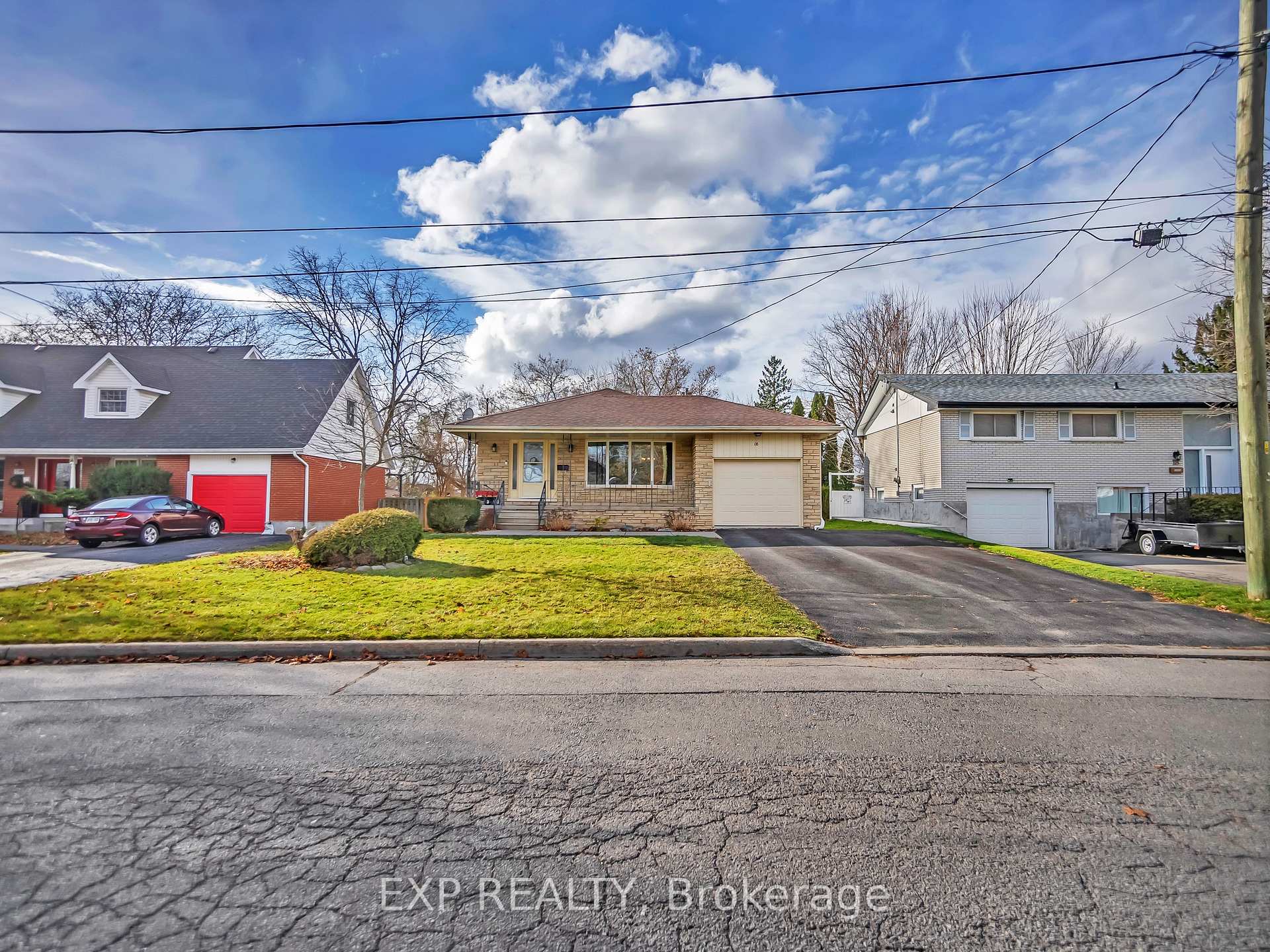 Photo 4 of 16 Applewood Drive, Belleville, Belleville Ward — HOMEH