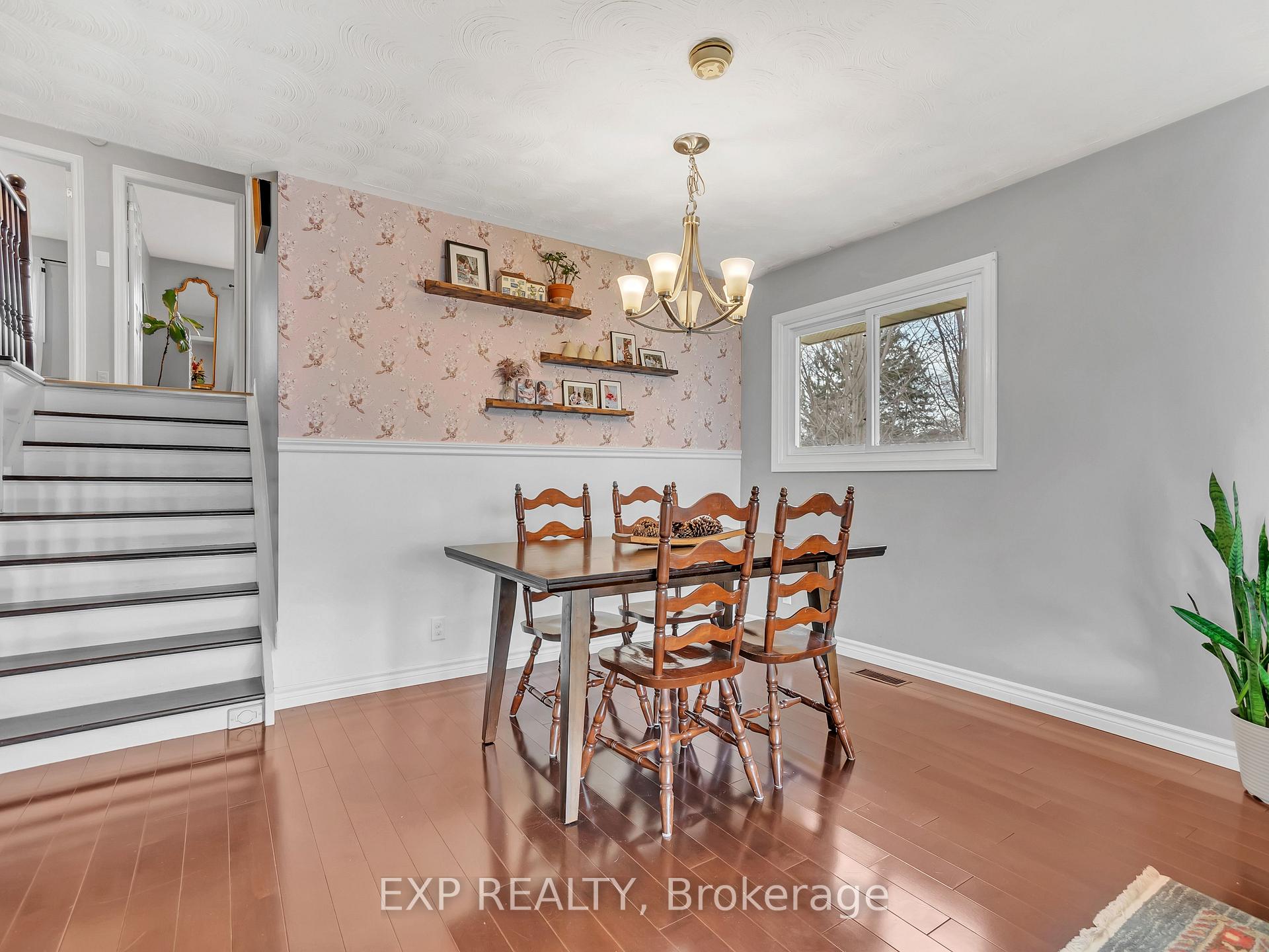 Photo 14 of 16 Applewood Drive, Belleville, Belleville Ward — HOMEH