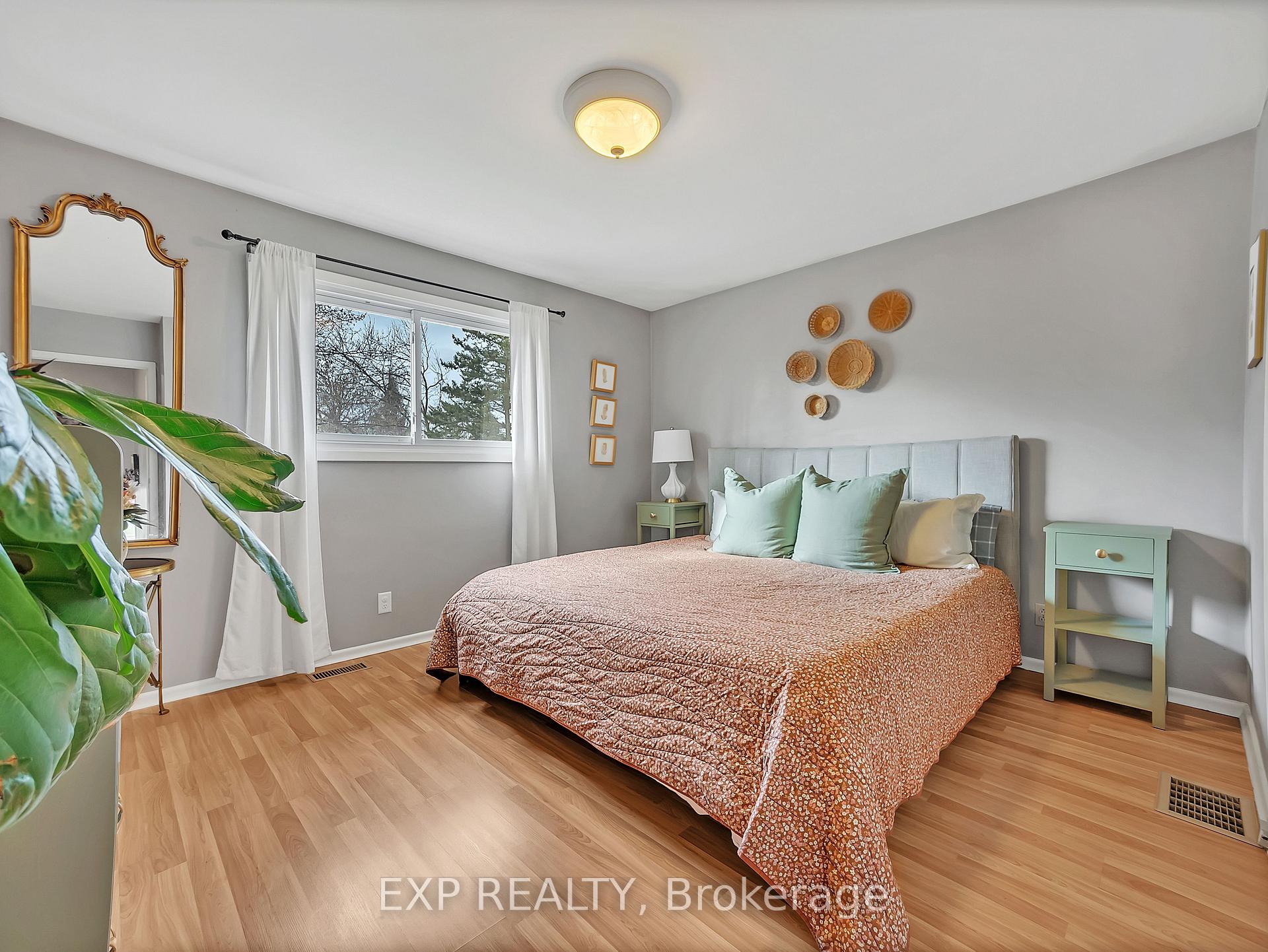 Photo 22 of 16 Applewood Drive, Belleville, Belleville Ward — HOMEH