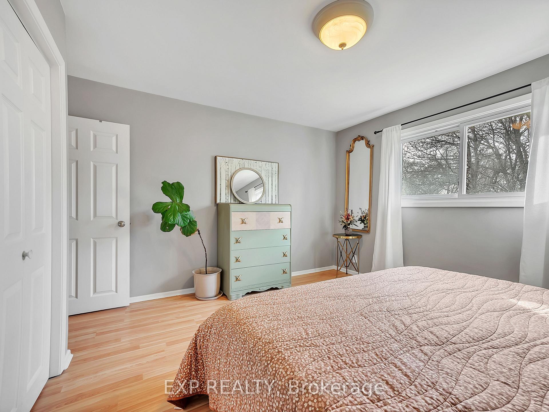 Photo 23 of 16 Applewood Drive, Belleville, Belleville Ward — HOMEH