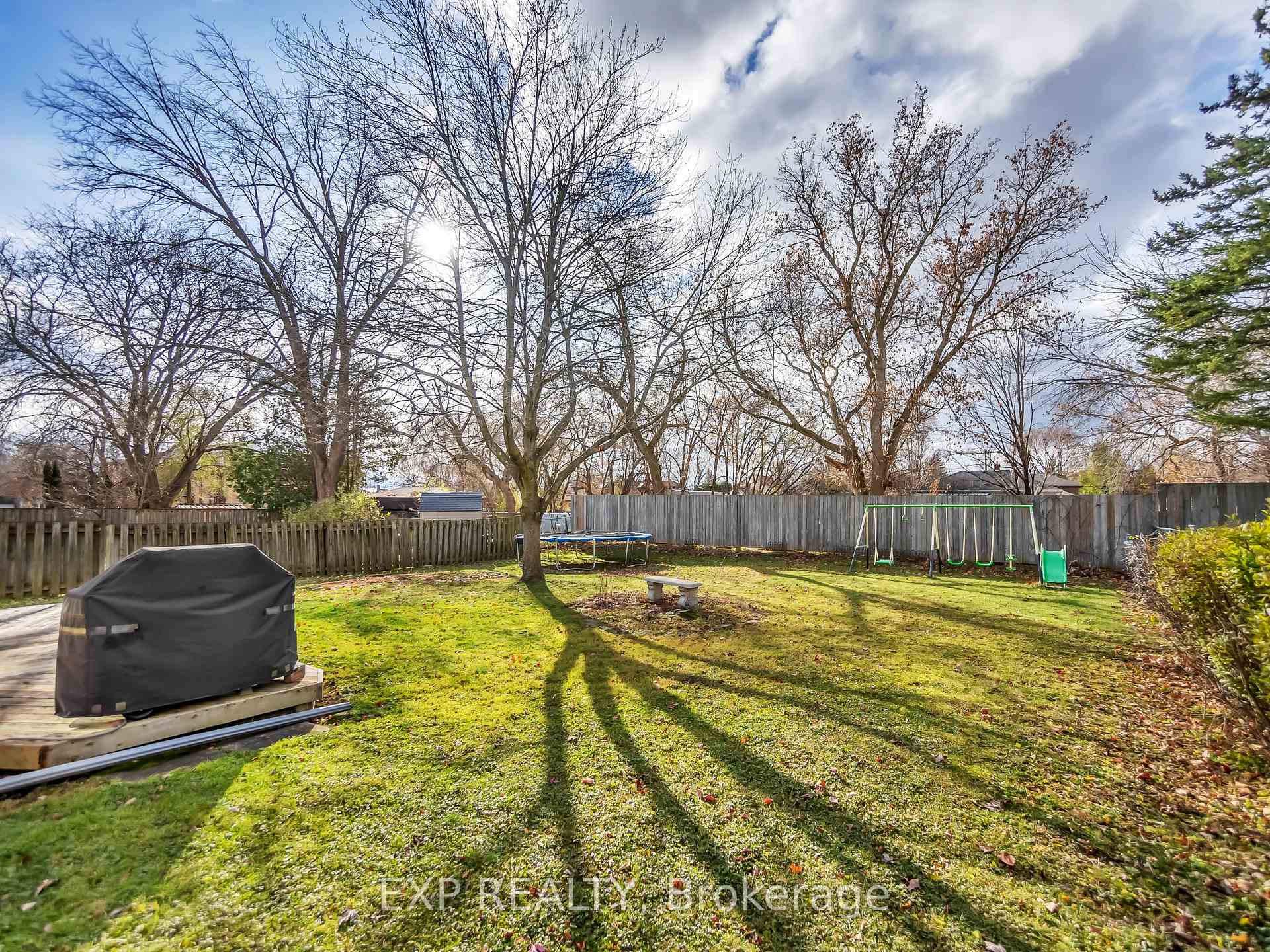 Photo 41 of 16 Applewood Drive, Belleville, Belleville Ward — HOMEH