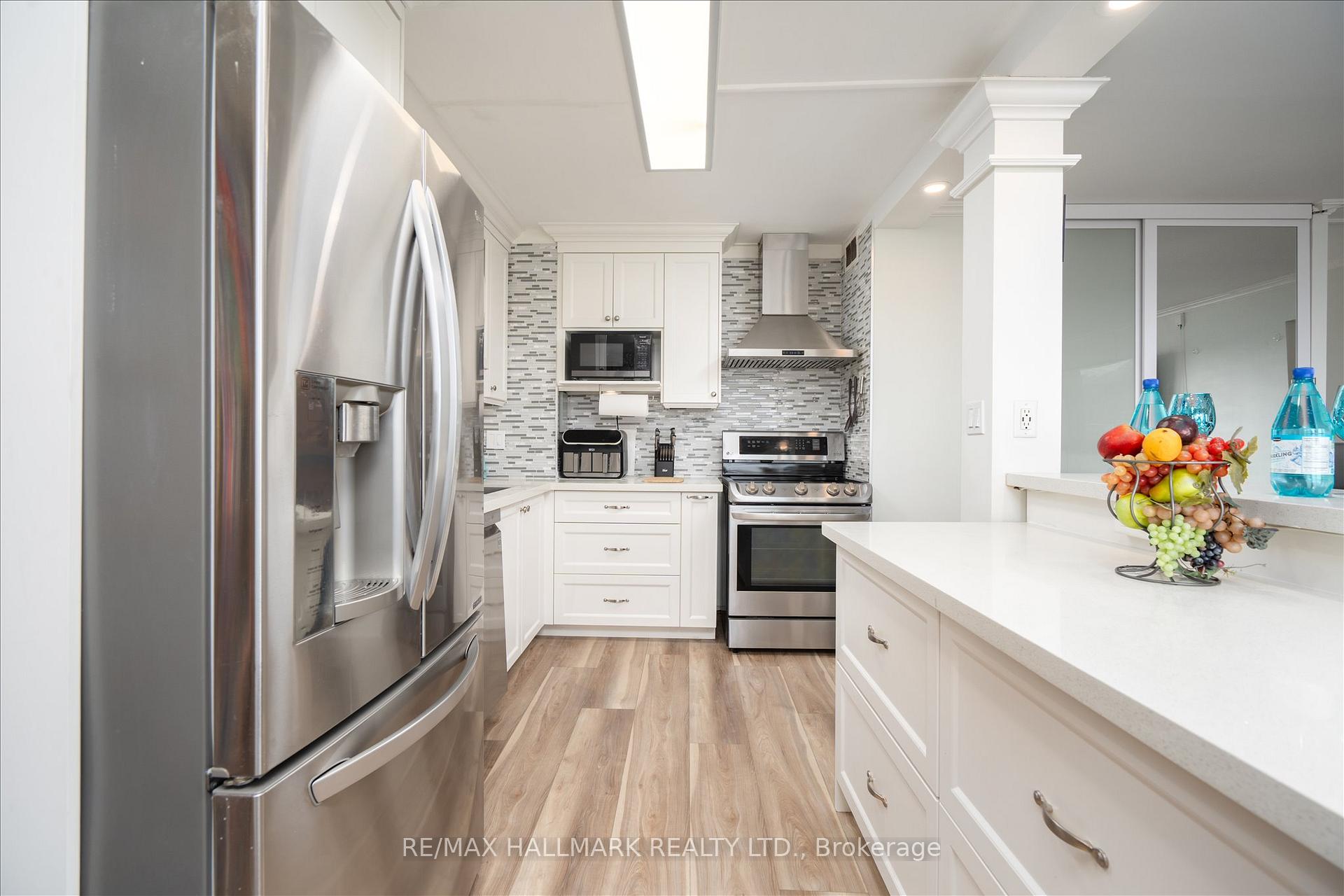 Photo 11 of Unit 1101, 725 Don Mills Road, Toronto, Flemingdon Park — HOMEH