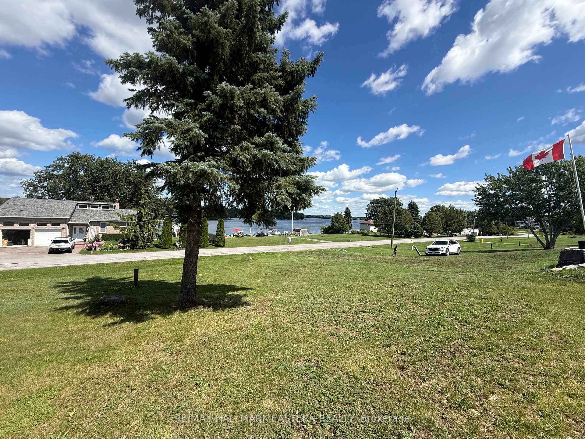 Photo 2 of Unit #2, 1280 Gail Park Drive N, Selwyn — HOMEH
