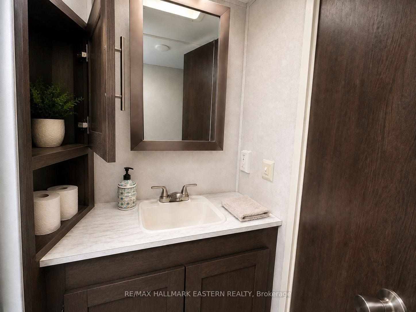Photo 6 of Unit #2, 1280 Gail Park Drive N, Selwyn — HOMEH