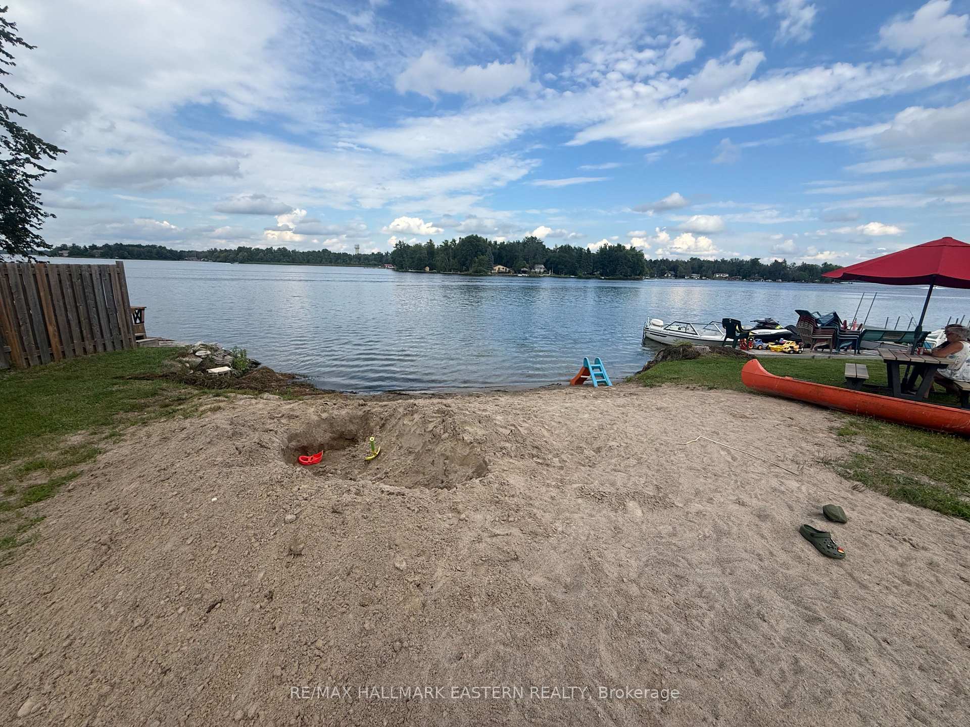 Photo 11 of Unit #2, 1280 Gail Park Drive N, Selwyn — HOMEH