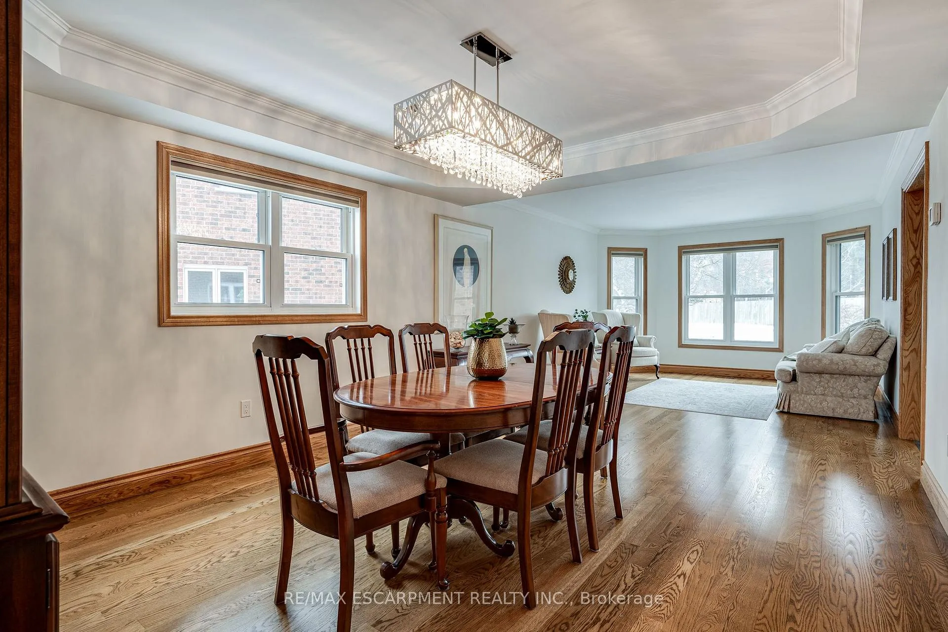 Photo 8 of 5 Broad Oak Court, Hamilton, Dundas — HOMEH