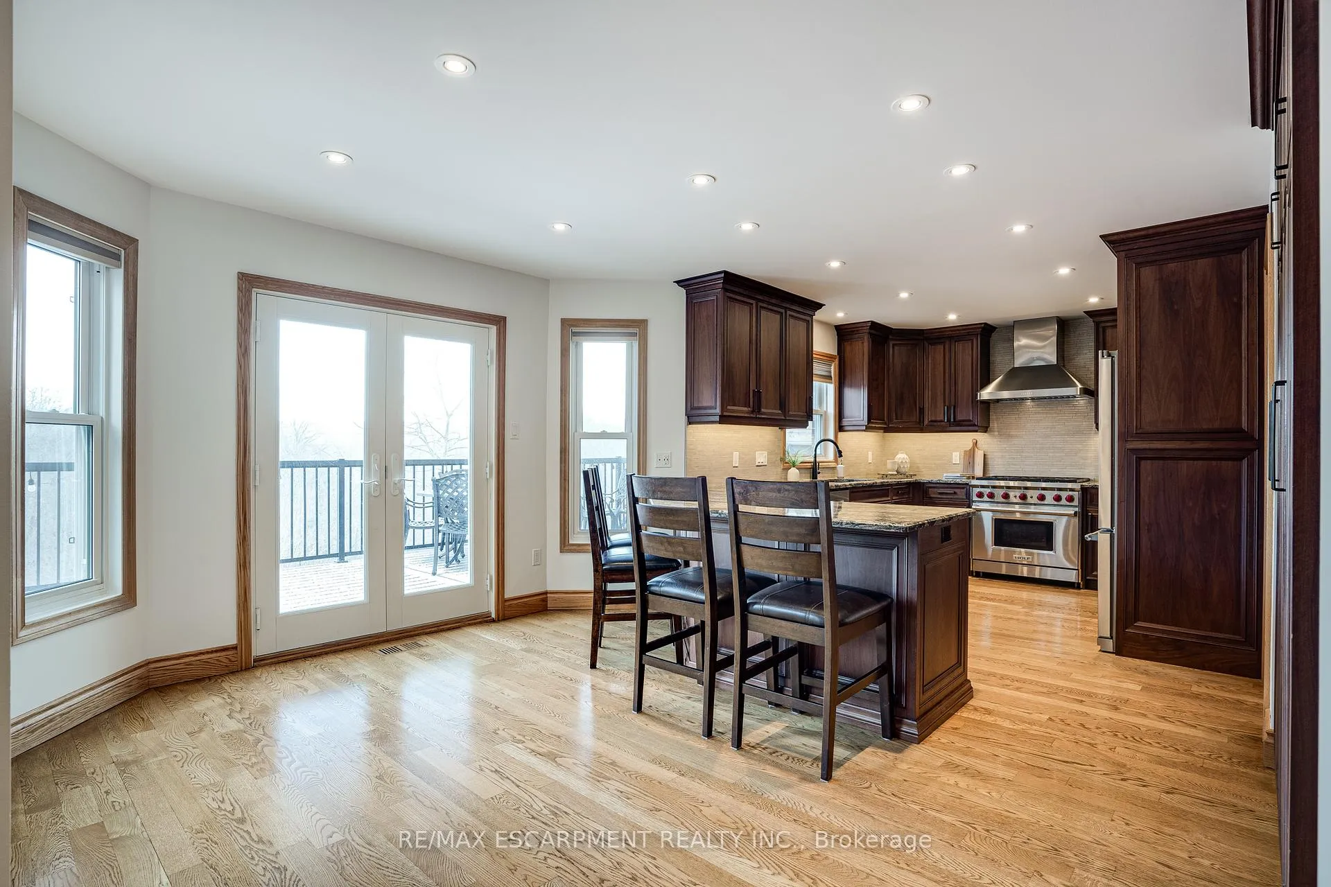 Photo 12 of 5 Broad Oak Court, Hamilton, Dundas — HOMEH