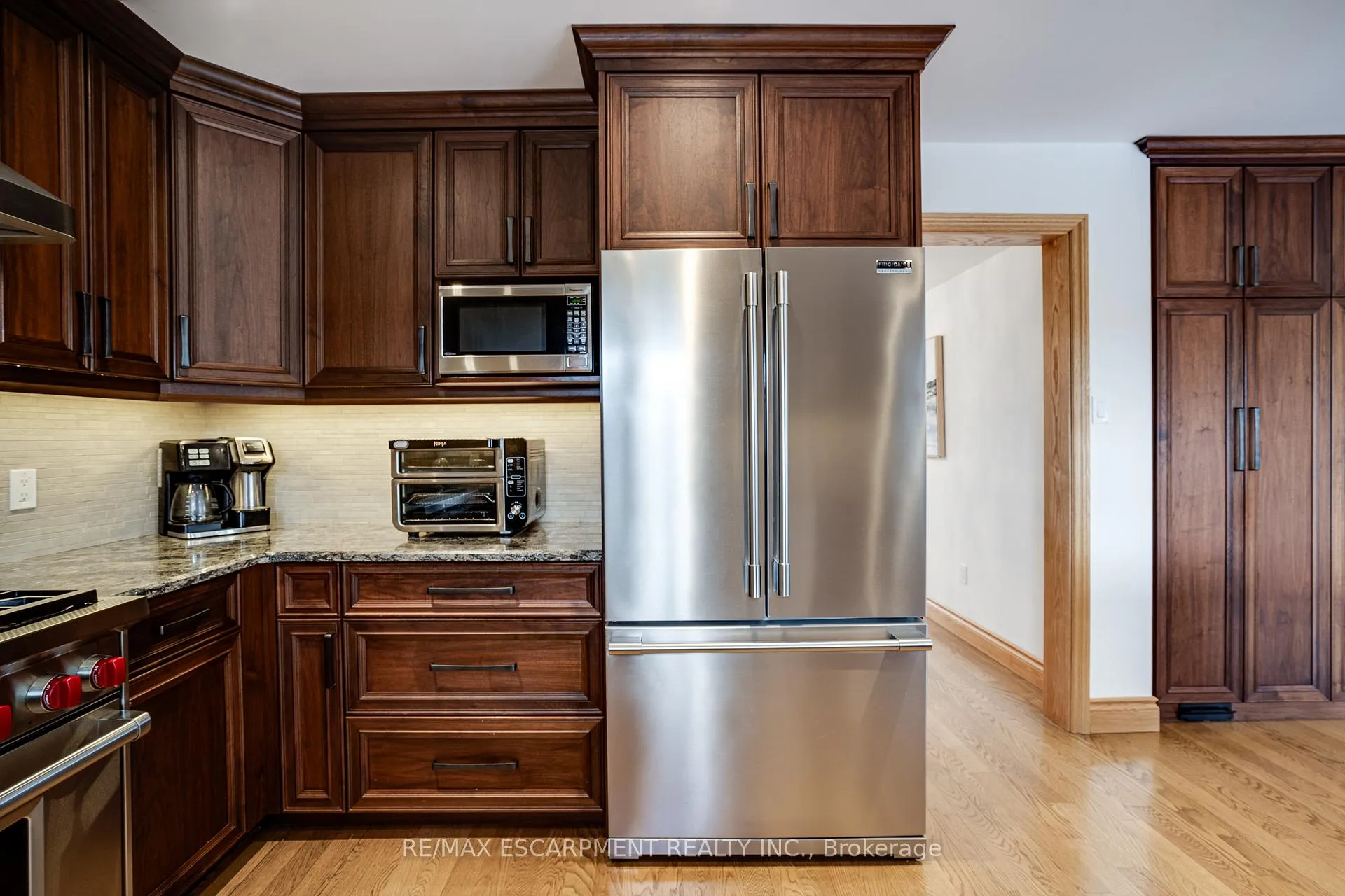 Photo 16 of 5 Broad Oak Court, Hamilton, Dundas — HOMEH
