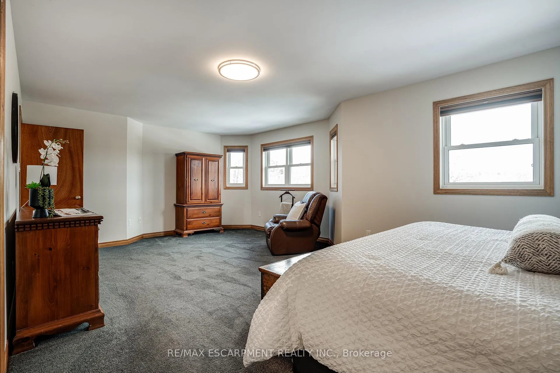 Photo 22 of 5 Broad Oak Court, Hamilton, Dundas — HOMEH