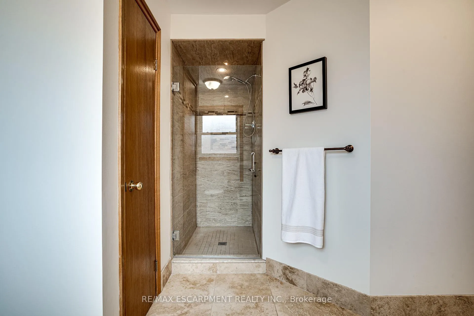 Photo 24 of 5 Broad Oak Court, Hamilton, Dundas — HOMEH