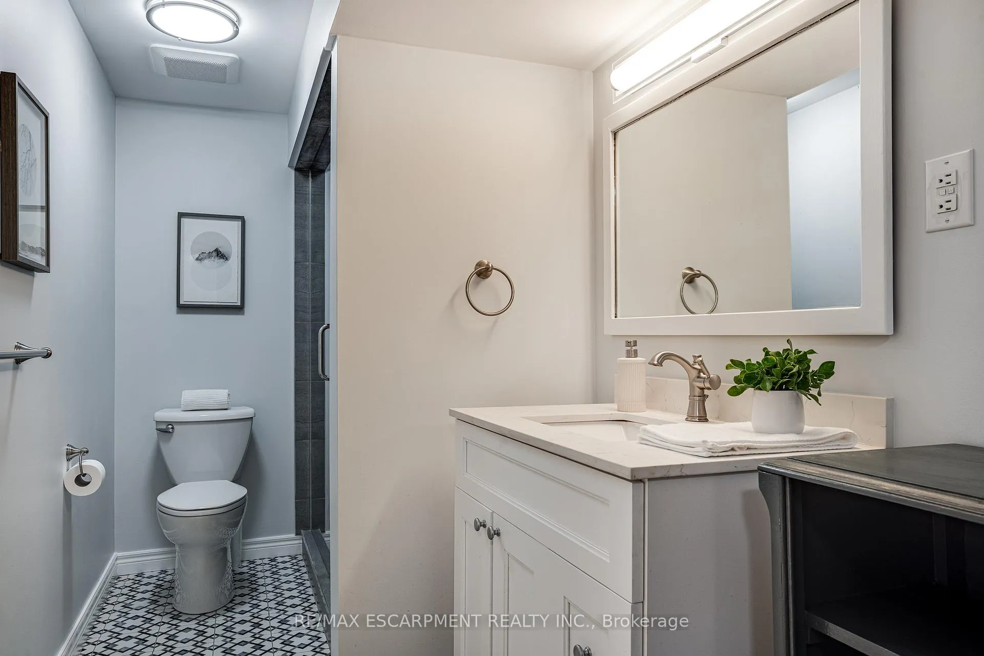 Photo 35 of 5 Broad Oak Court, Hamilton, Dundas — HOMEH