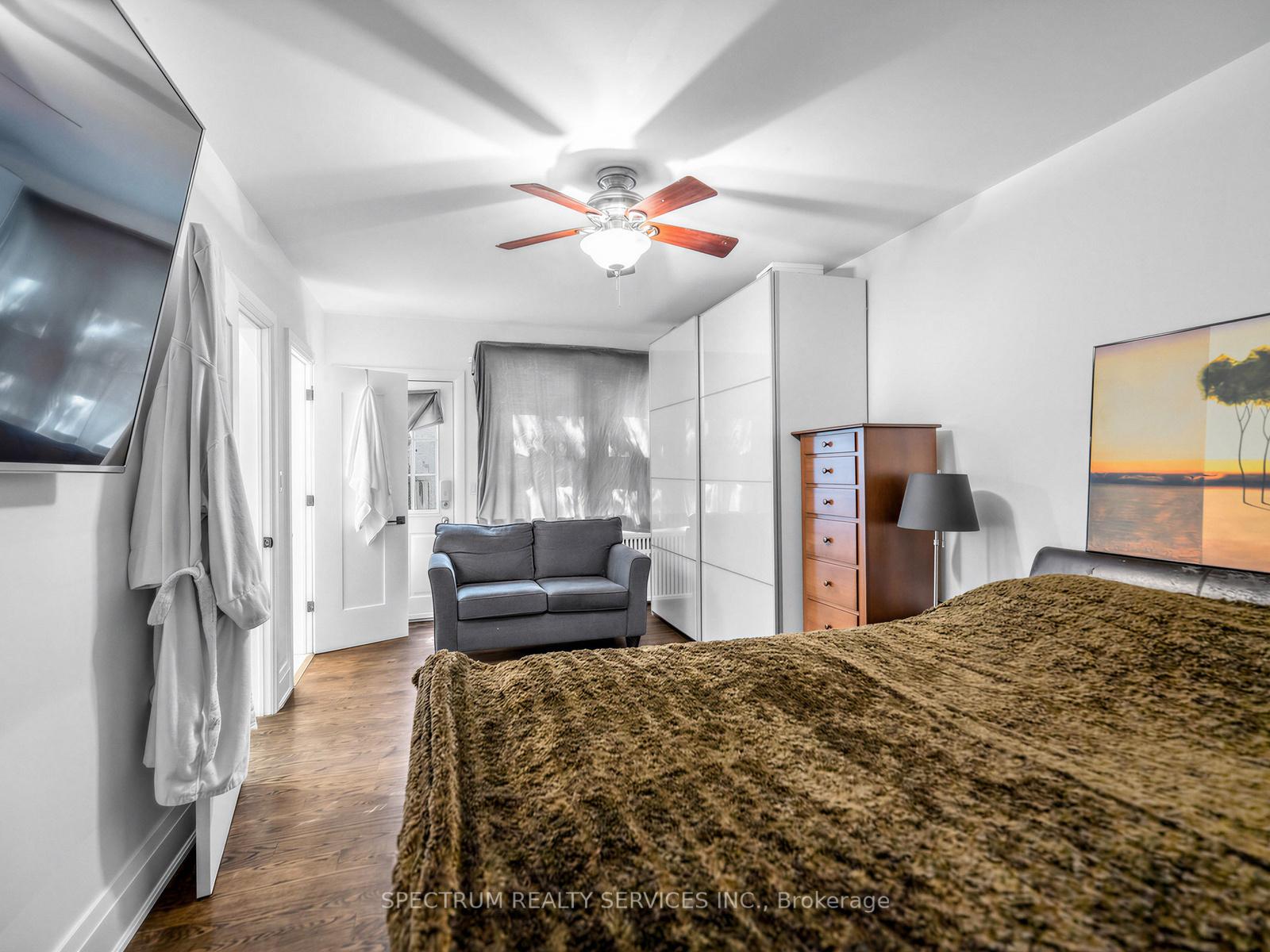 Photo 10 of 29 Raglan Avenue, Toronto, Humewood-Cedarvale — HOMEH