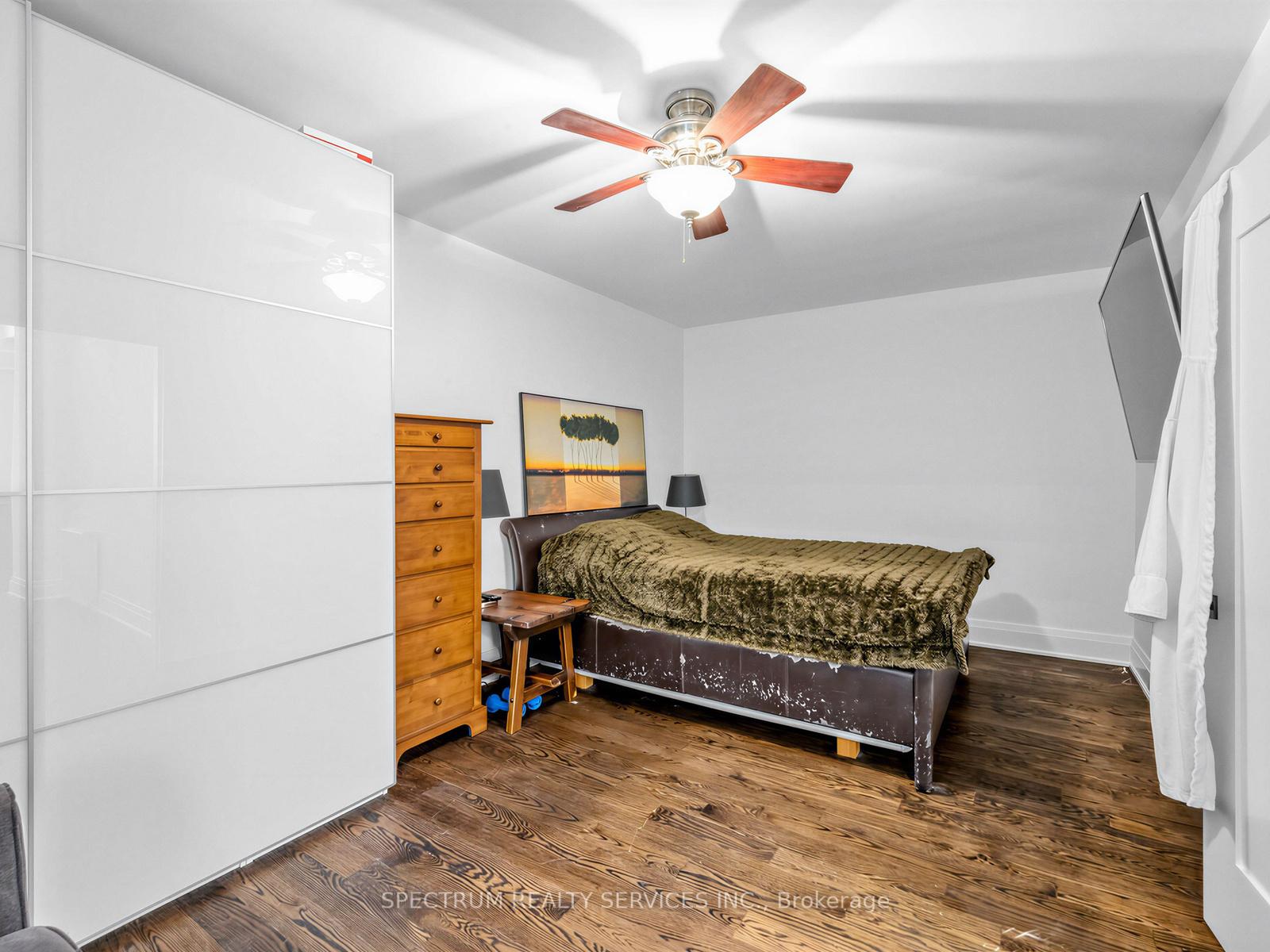 Photo 12 of 29 Raglan Avenue, Toronto, Humewood-Cedarvale — HOMEH