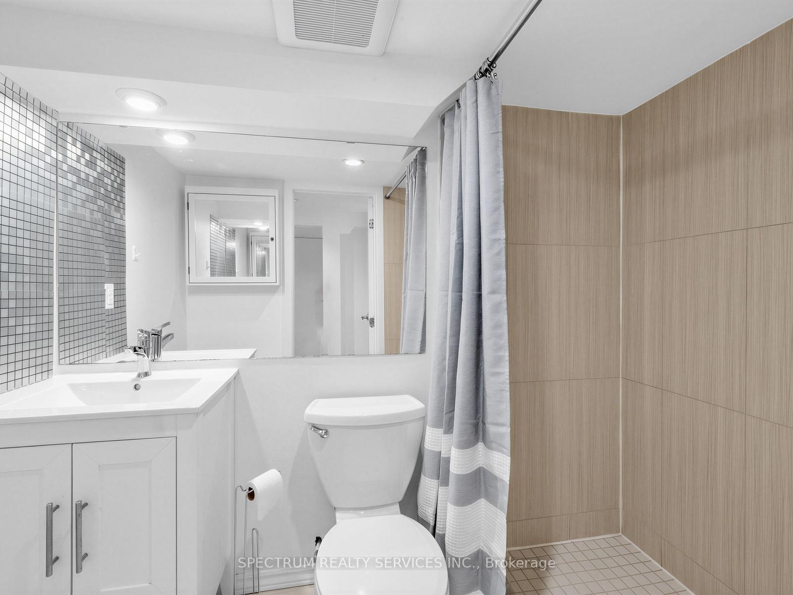 Photo 16 of 29 Raglan Avenue, Toronto, Humewood-Cedarvale — HOMEH