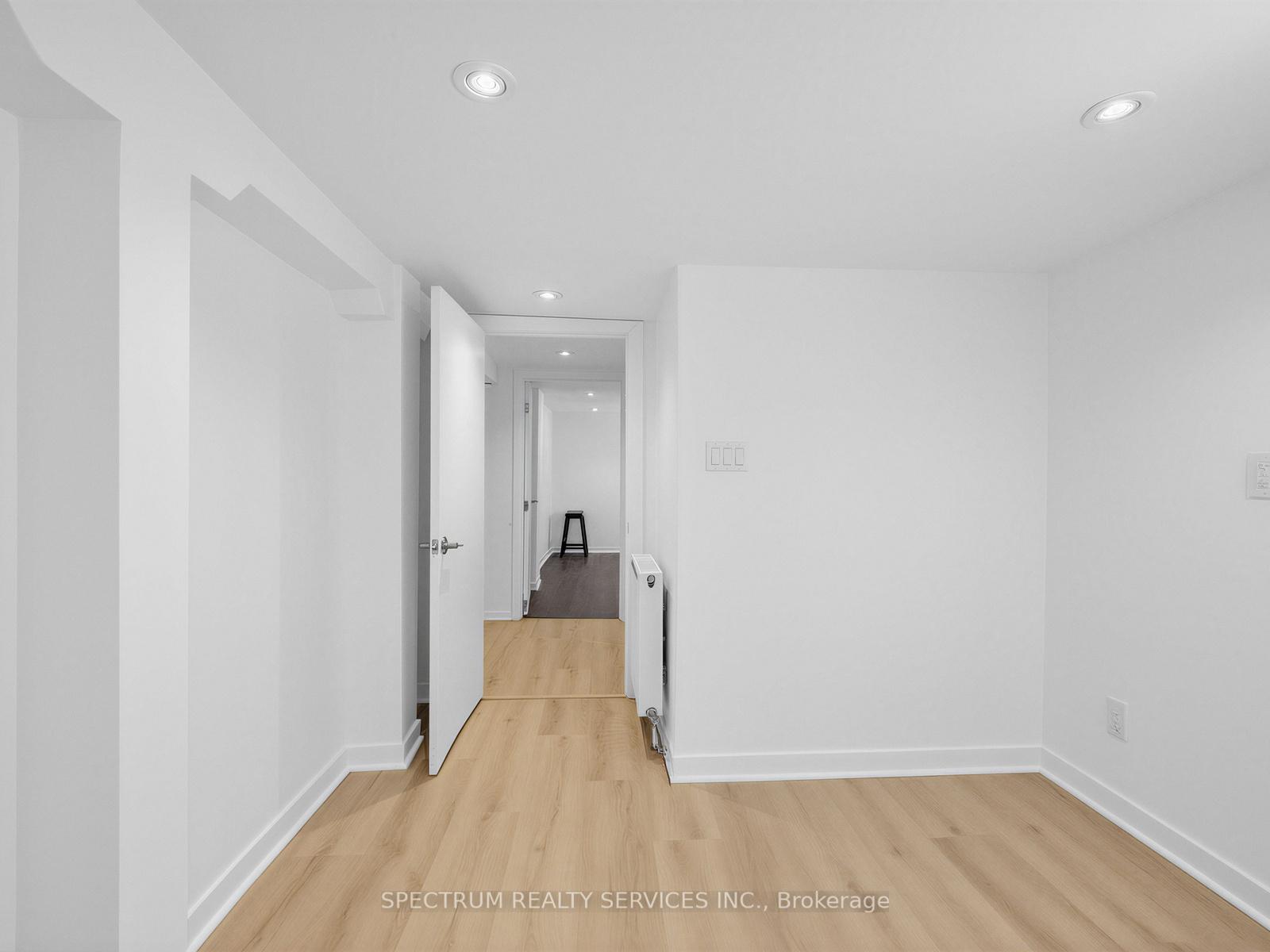 Photo 19 of 29 Raglan Avenue, Toronto, Humewood-Cedarvale — HOMEH