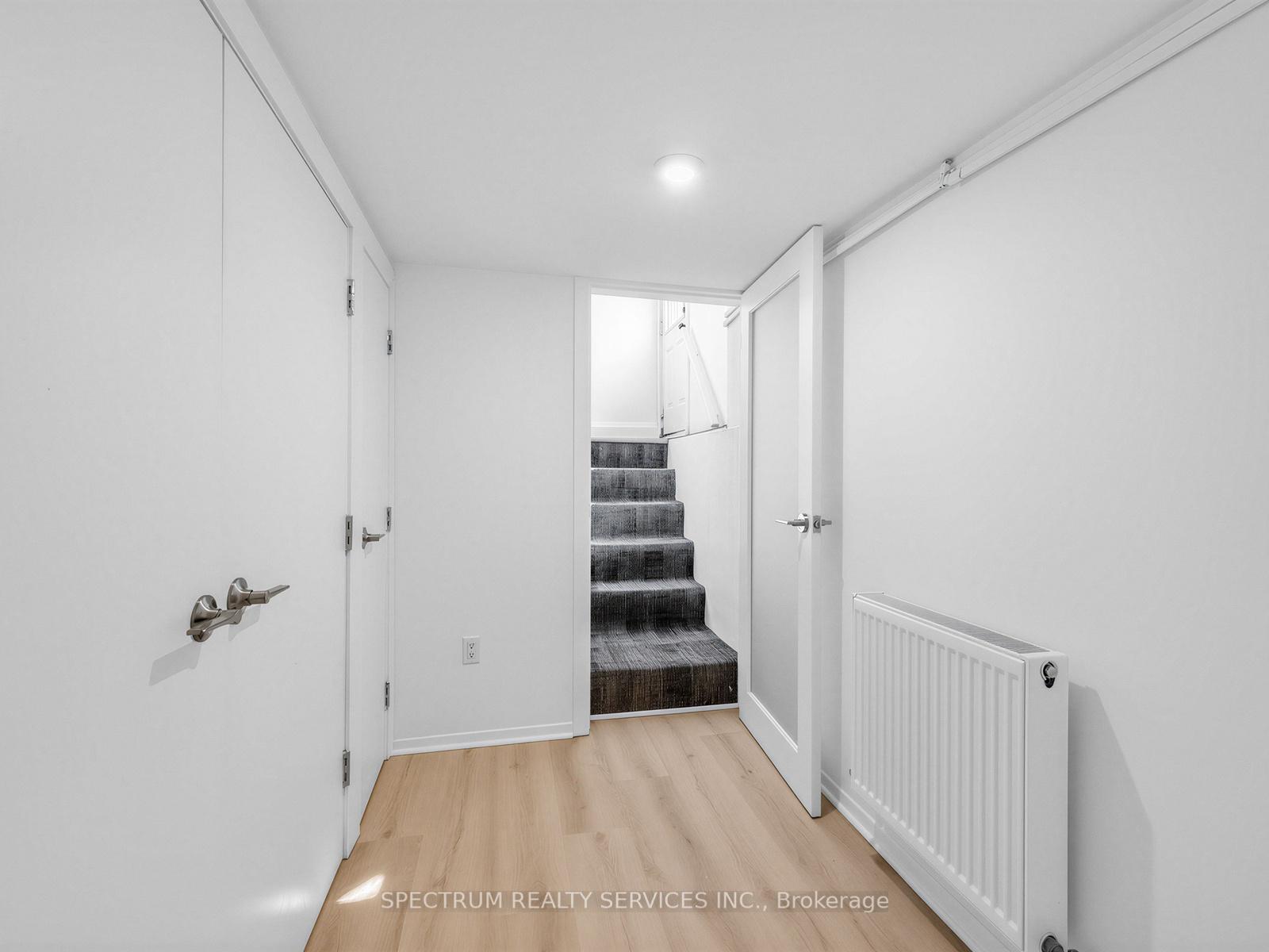 Photo 23 of 29 Raglan Avenue, Toronto, Humewood-Cedarvale — HOMEH