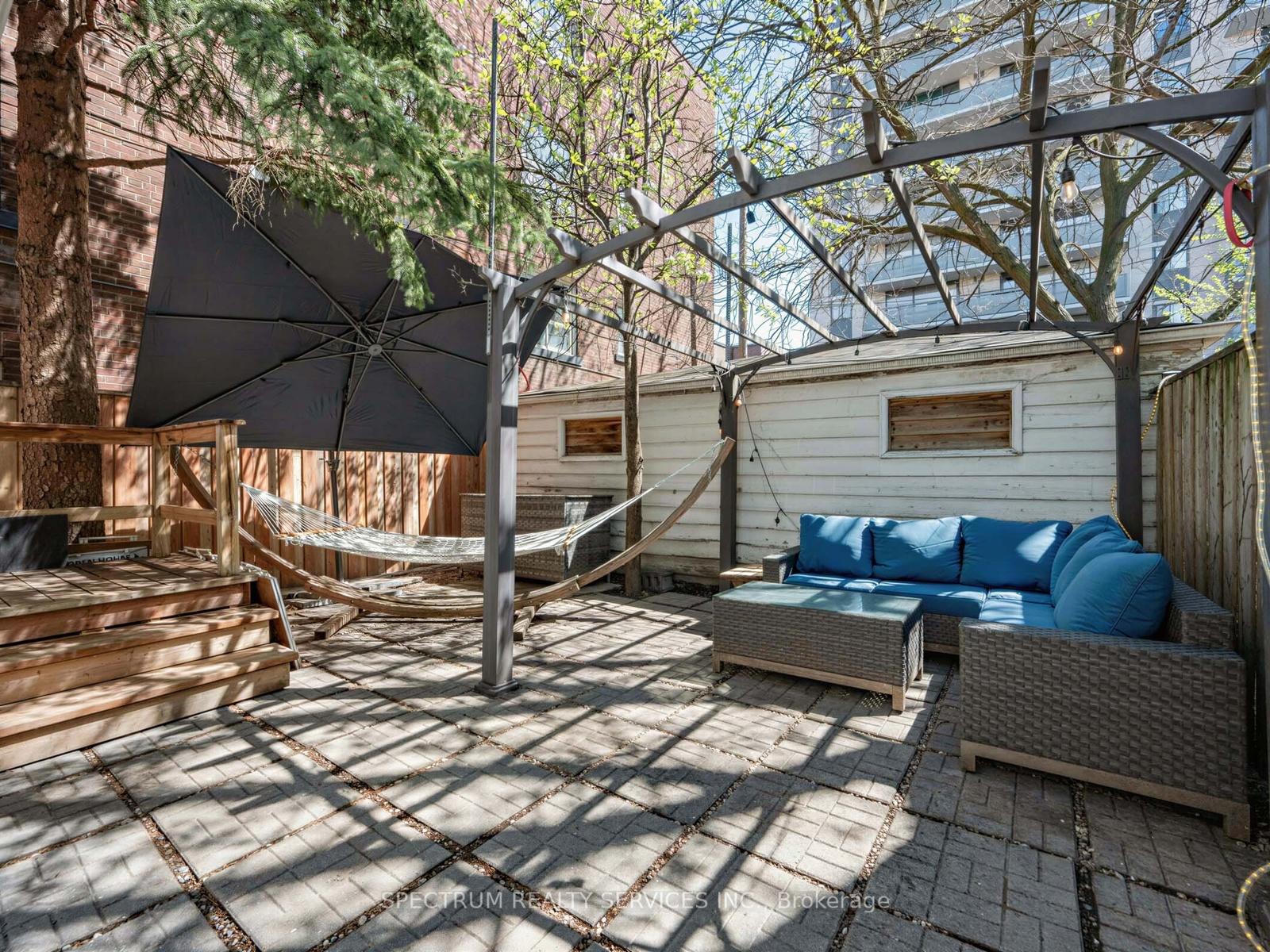 Photo 25 of 29 Raglan Avenue, Toronto, Humewood-Cedarvale — HOMEH