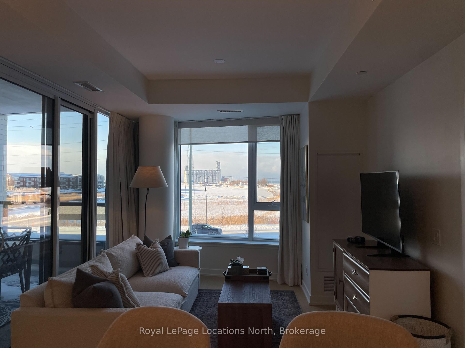 Front of Unit 204, 31 Huron Street