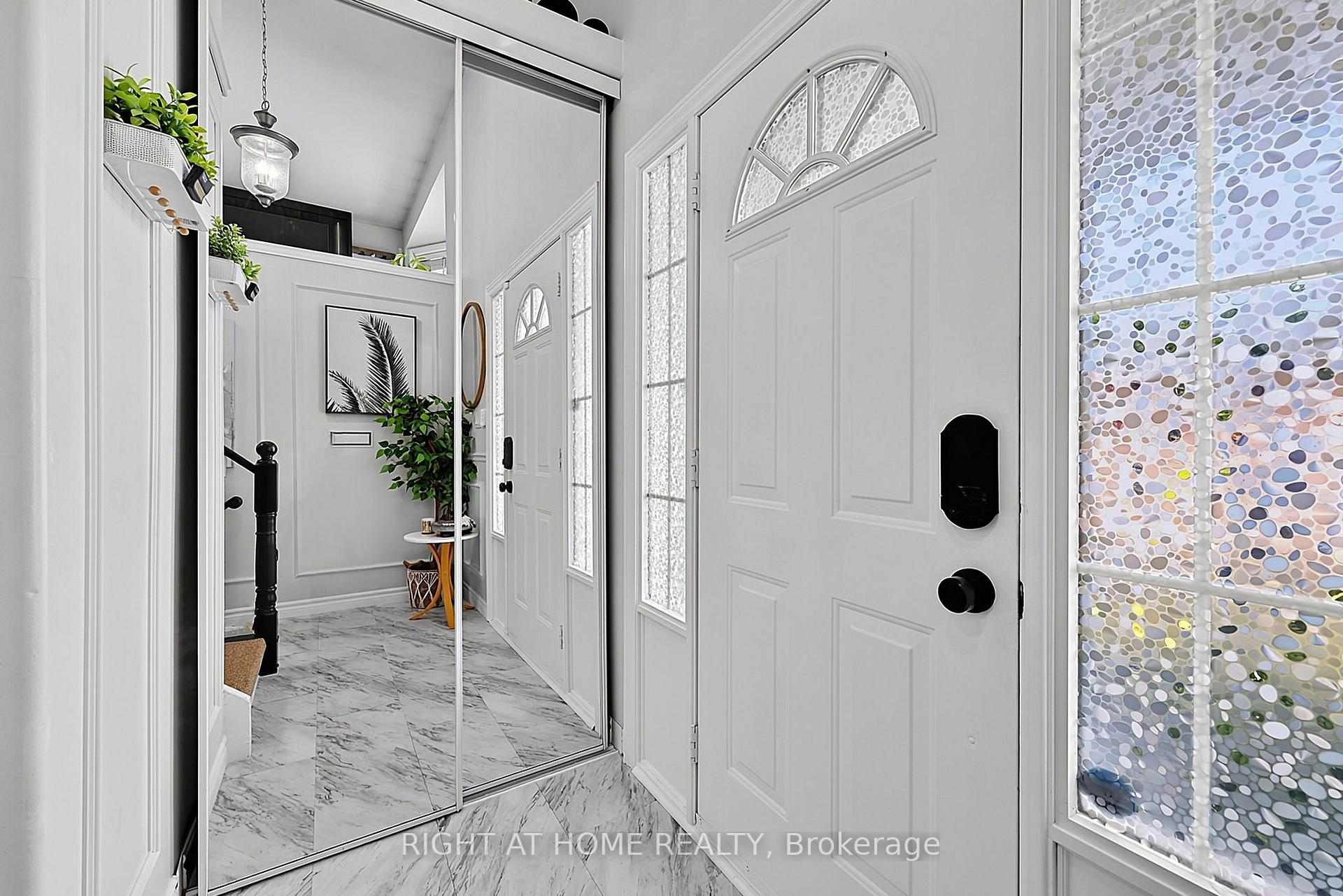 Photo 5 of 23 Osprey Ridge Road, Barrie, Little Lake — HOMEH