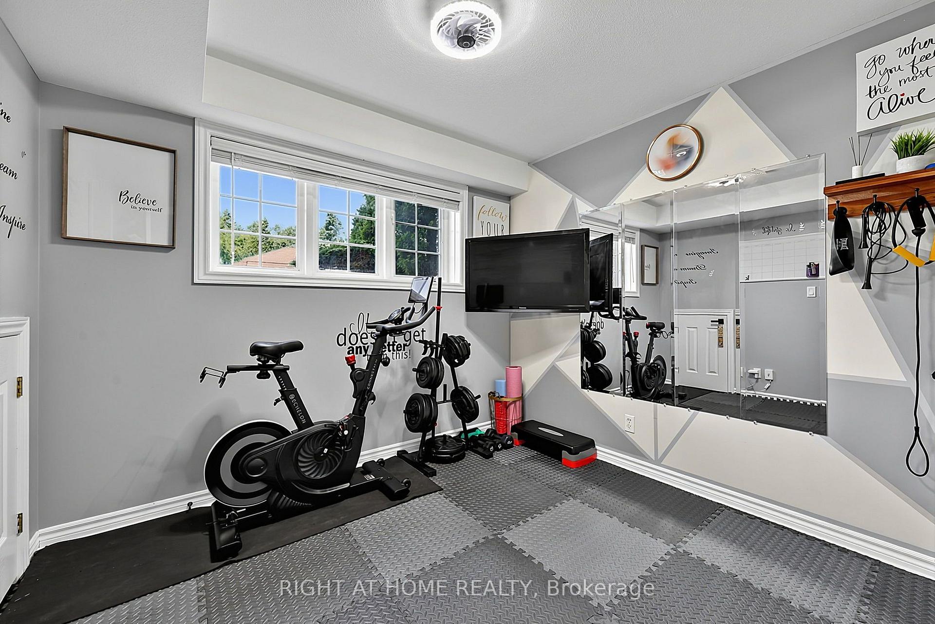 Photo 17 of 23 Osprey Ridge Road, Barrie, Little Lake — HOMEH