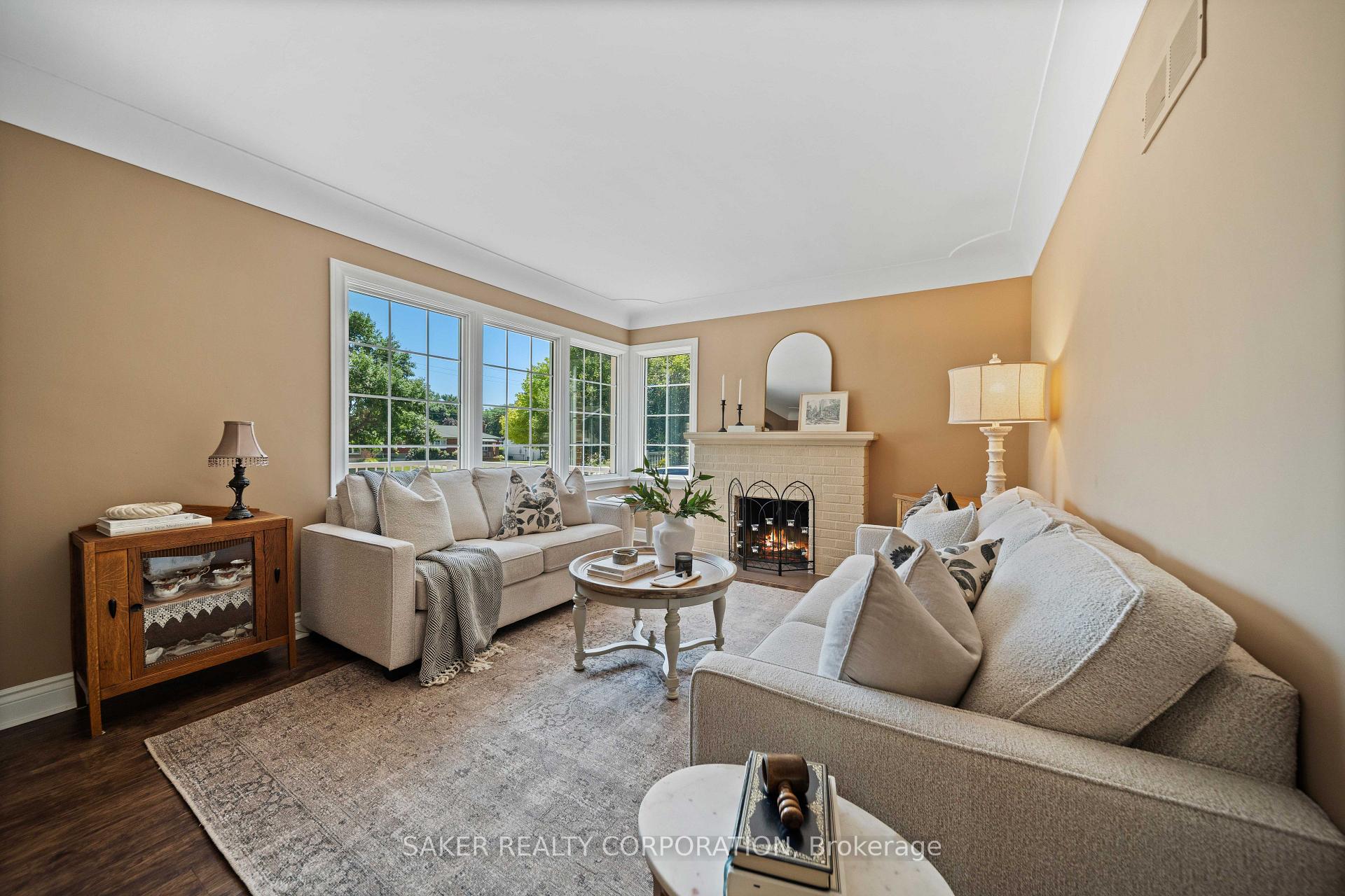 Photo 9 of 6770 James Street, London, South V — HOMEH