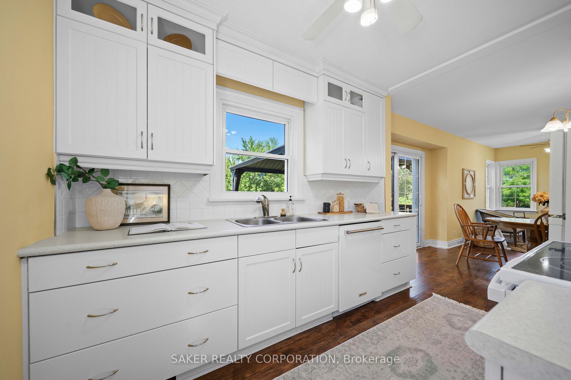 Photo 15 of 6770 James Street, London, South V — HOMEH