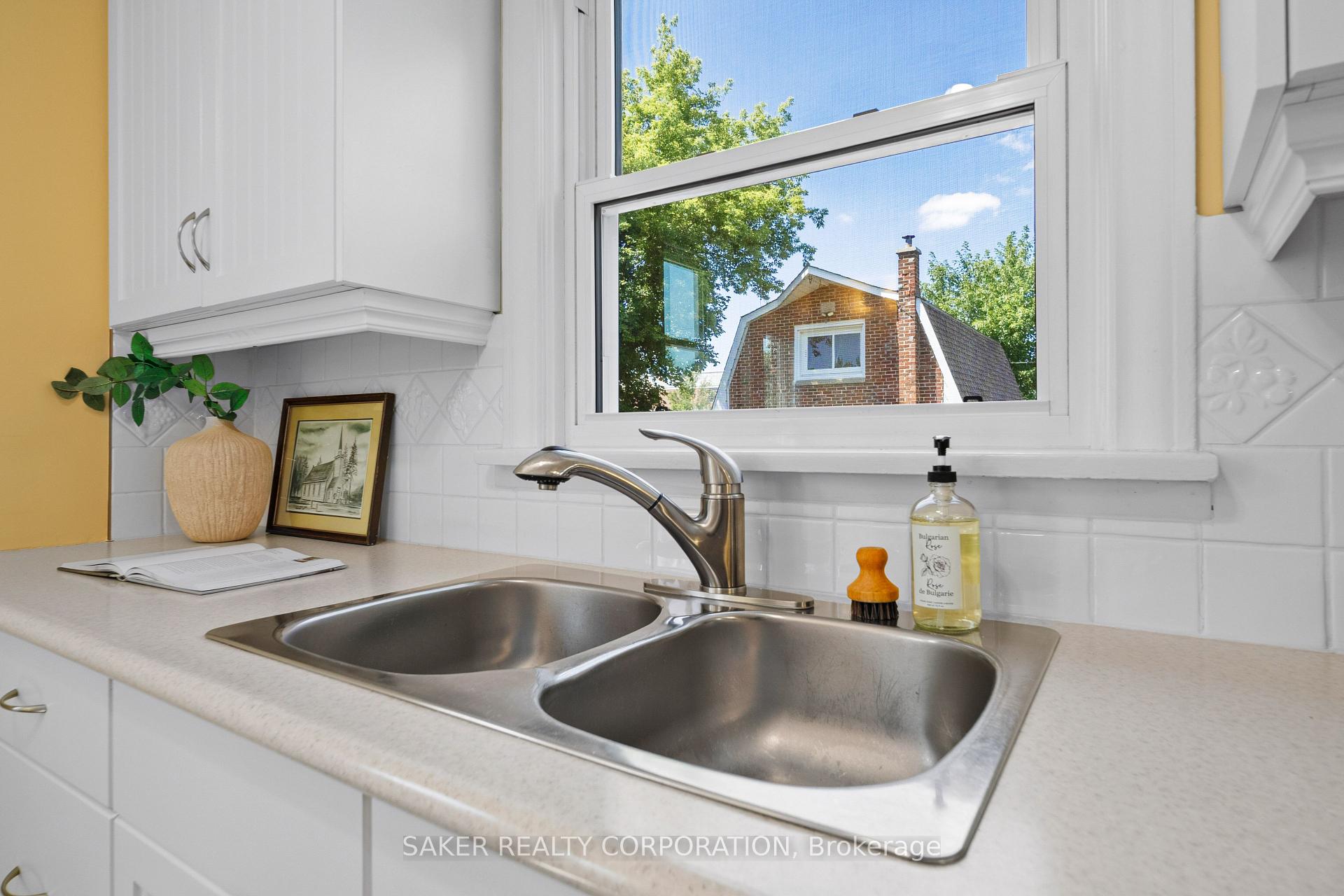 Photo 18 of 6770 James Street, London, South V — HOMEH