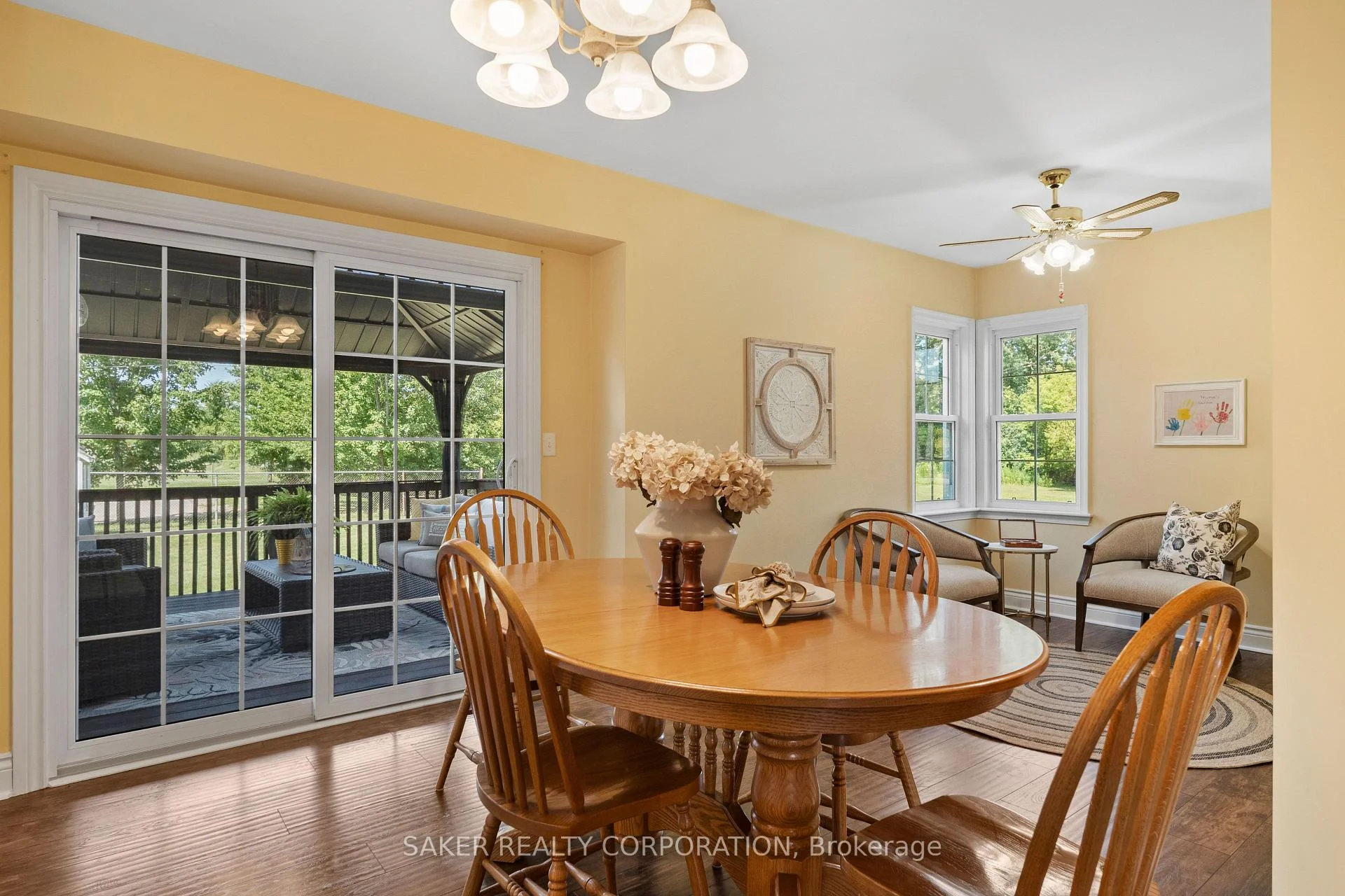 Photo 12 of 6770 James Street, London, South V — HOMEH