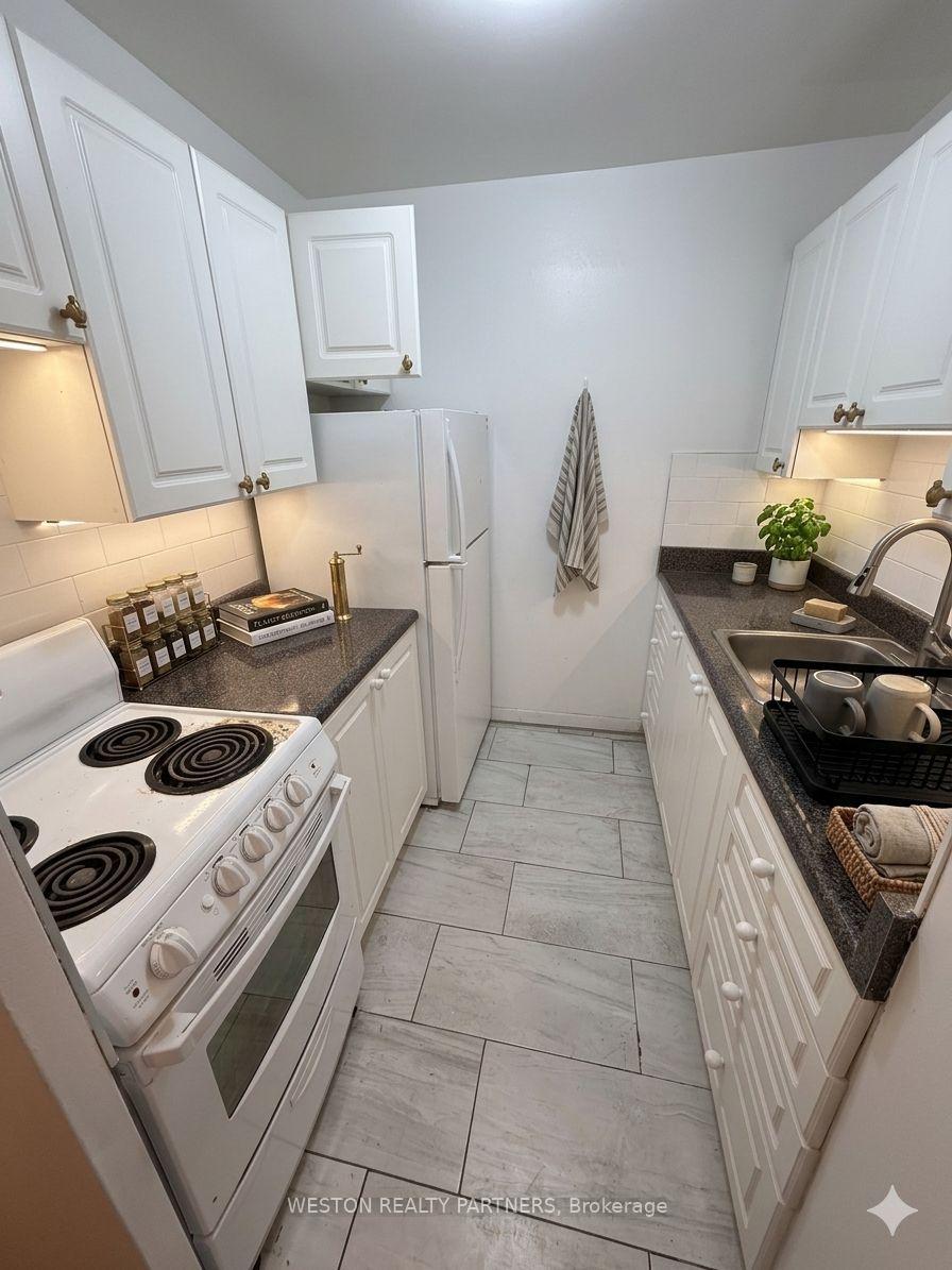 Photo 2 of Unit 408, 88 Wellesley Street E, Toronto, Church-Yonge Corridor — HOMEH