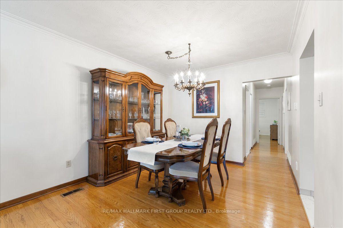 Photo 10 of 40 Cherrylawn Avenue, North York, Humber Summit — HOMEH