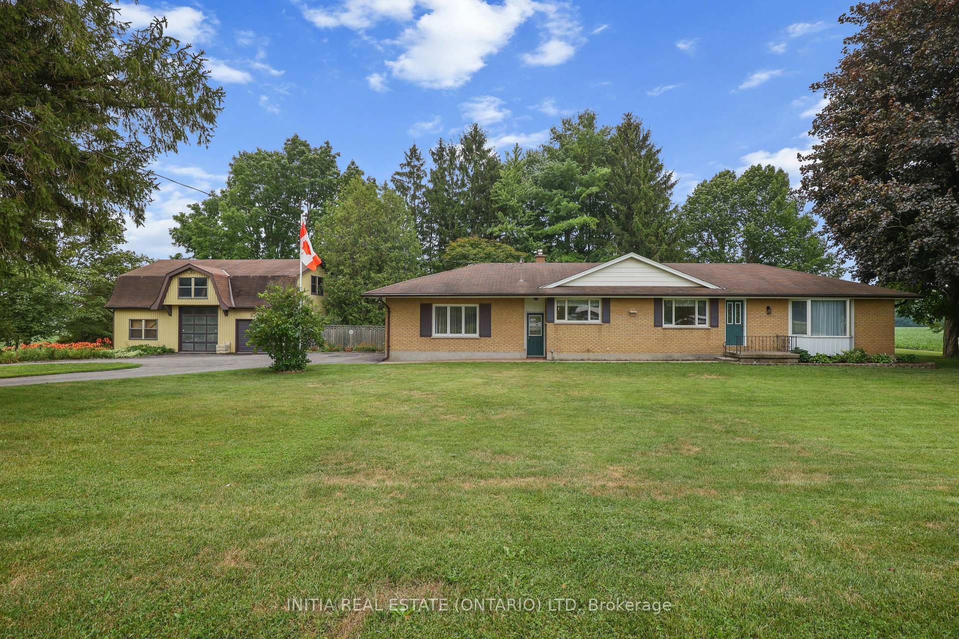Photo 1 of 10395 Longwoods Road, Middlesex Centre, Rural Middlesex Centre — HOMEH